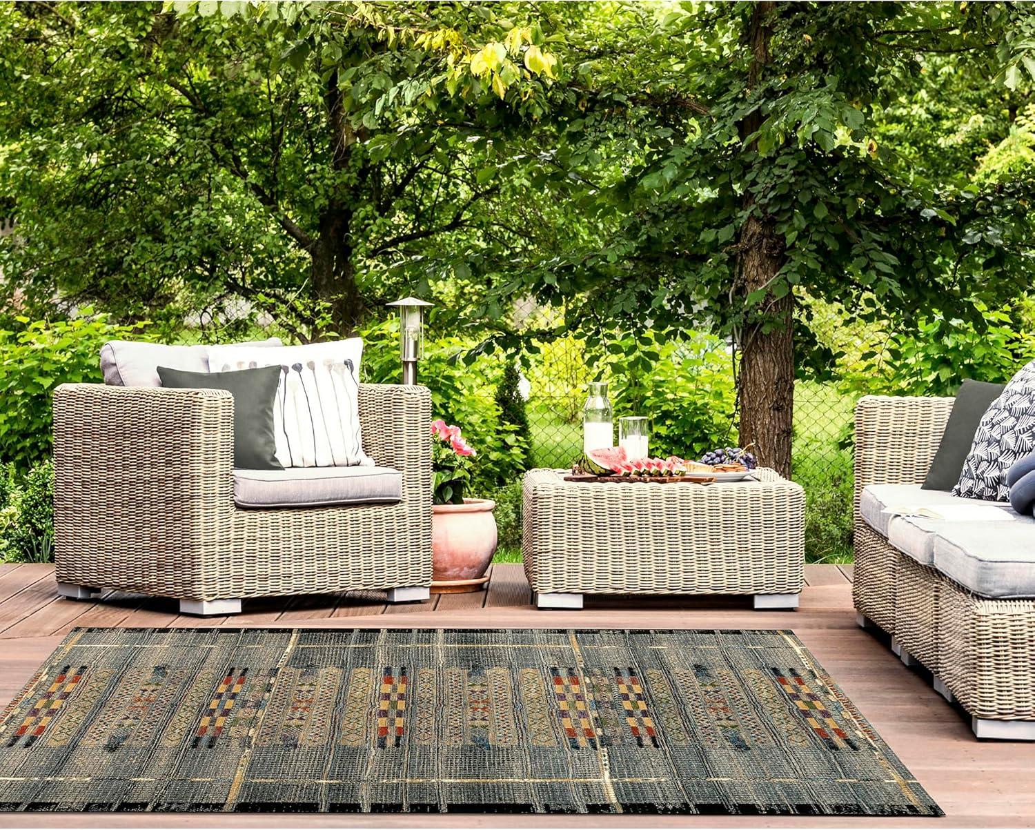 Liora Manne Marina Stripes Indoor/Outdoor Rug..