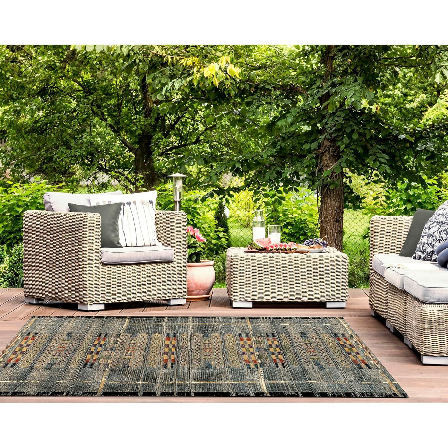 Liora Manne Marina Stripe Indoor/Outdoor Rug Black 7'10" x 9'10"