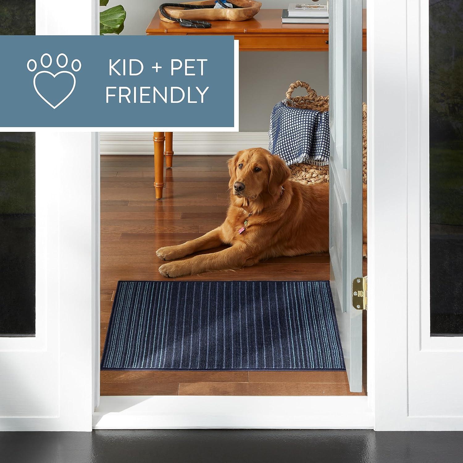 TOWN & COUNTRY BASICS Layne Everwash Non-Slip Backing Area Rug Navy Blue/Blue