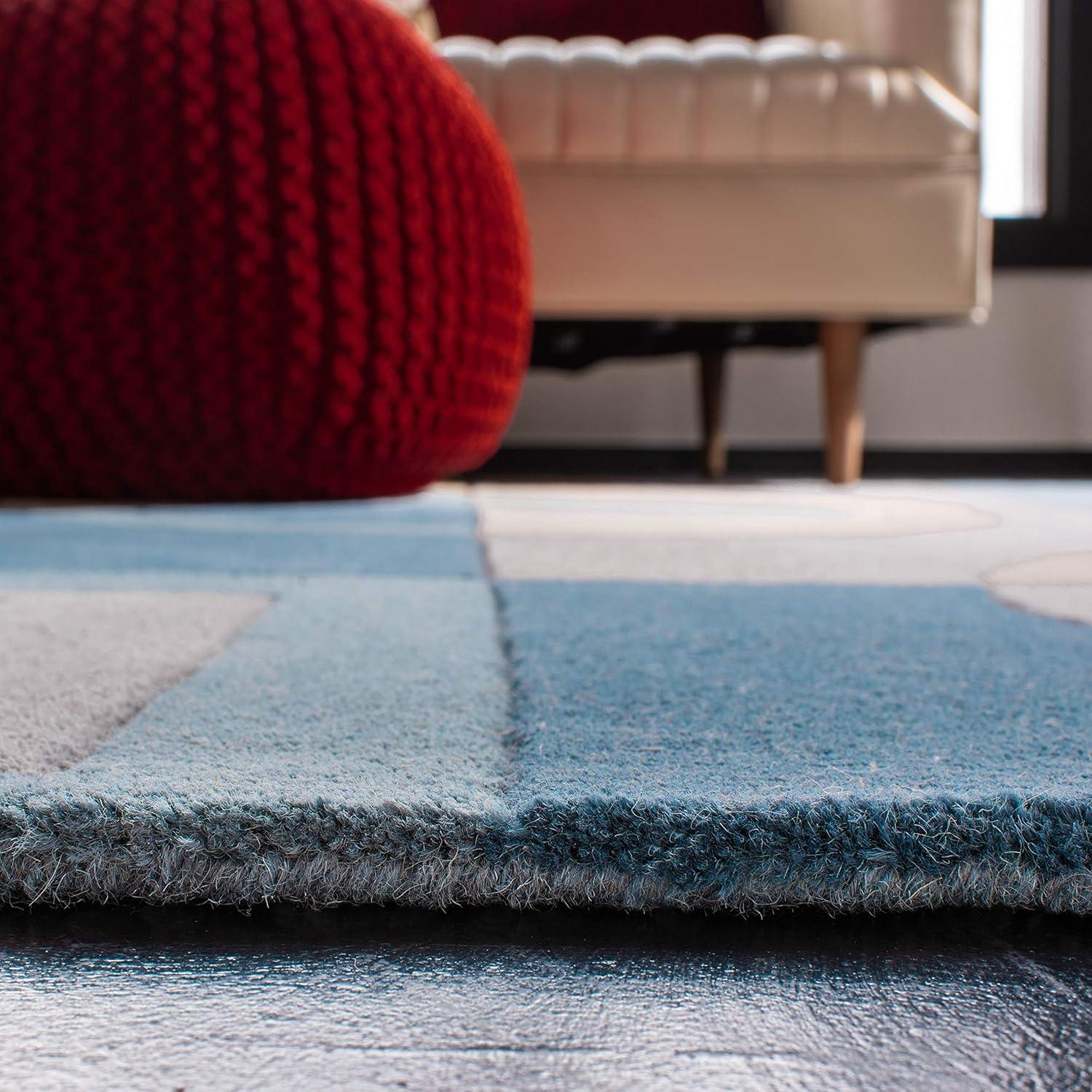 Rodeo Drive RD845 Hand Tufted Indoor Accent Rug - 2'3"x4' - Blue/Multi - Safavieh