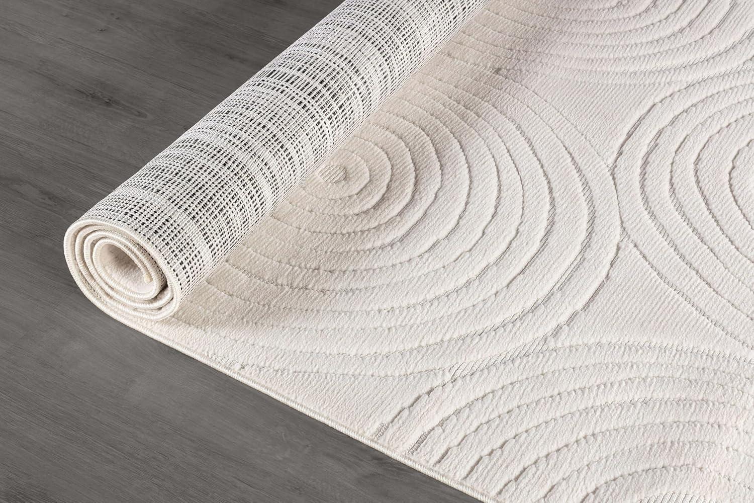 Cloudy Touch White 5 x 7 ft. Circular Indoor Area Rug