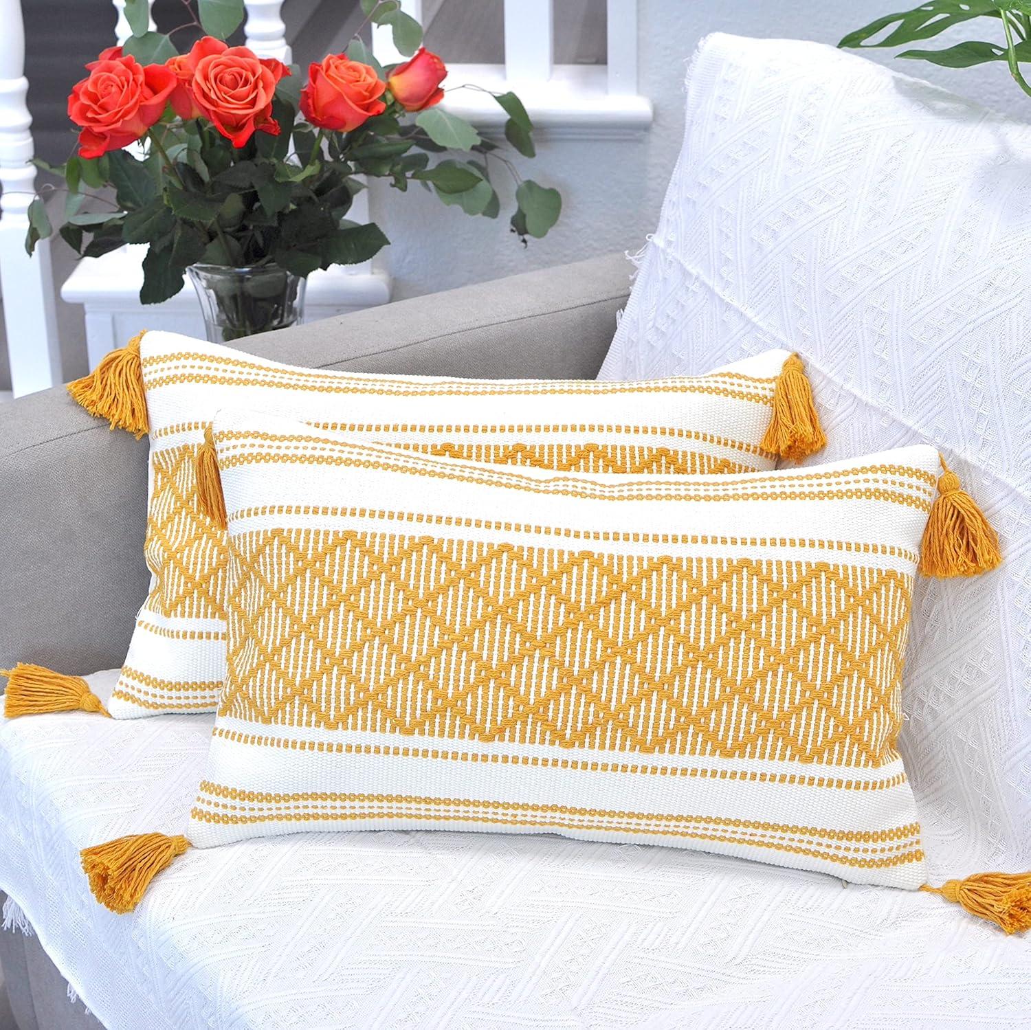 Oveesha Boho Lumbar Pillow Covers With Tassels, Outdoor/ Indoor Cotton Woven Rectangular Pillowcases (Set of 2)