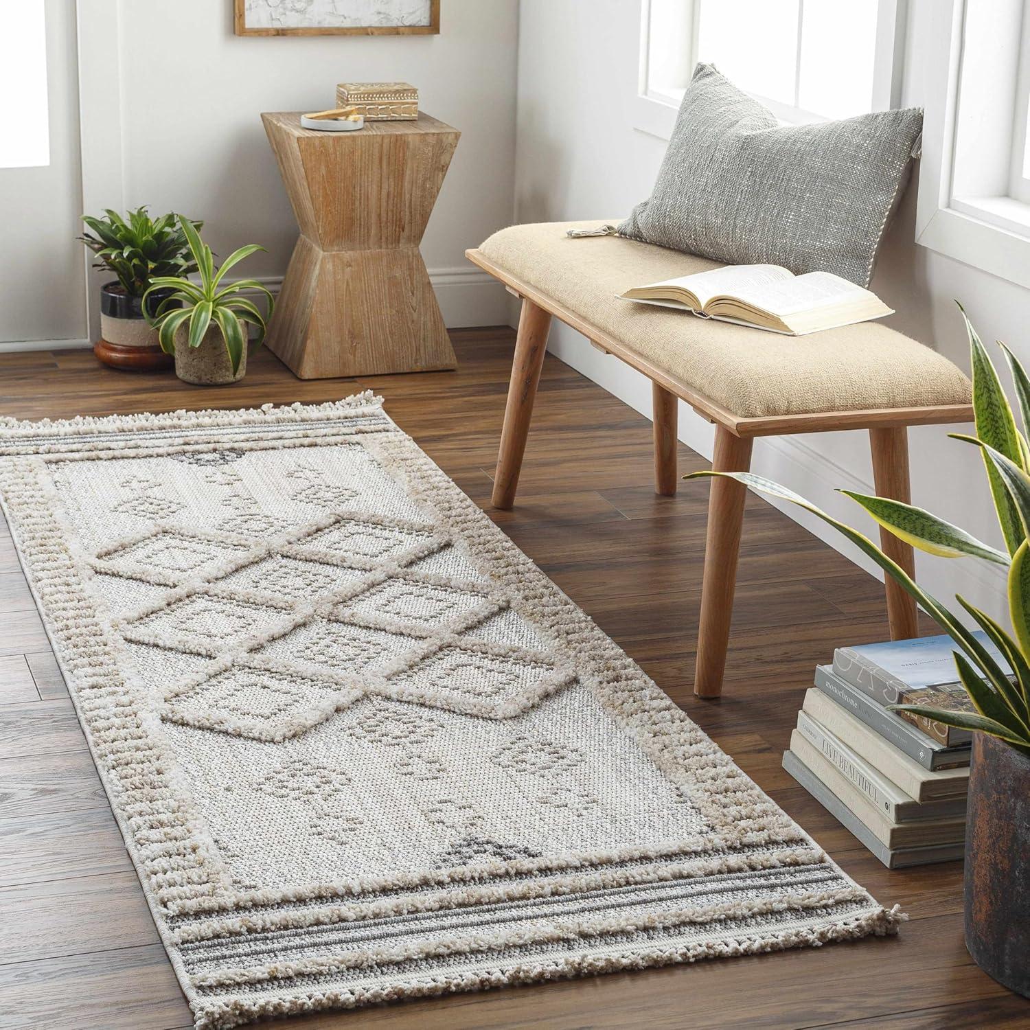 Amaga Gray and Cream High-Low Polyester Runner Rug