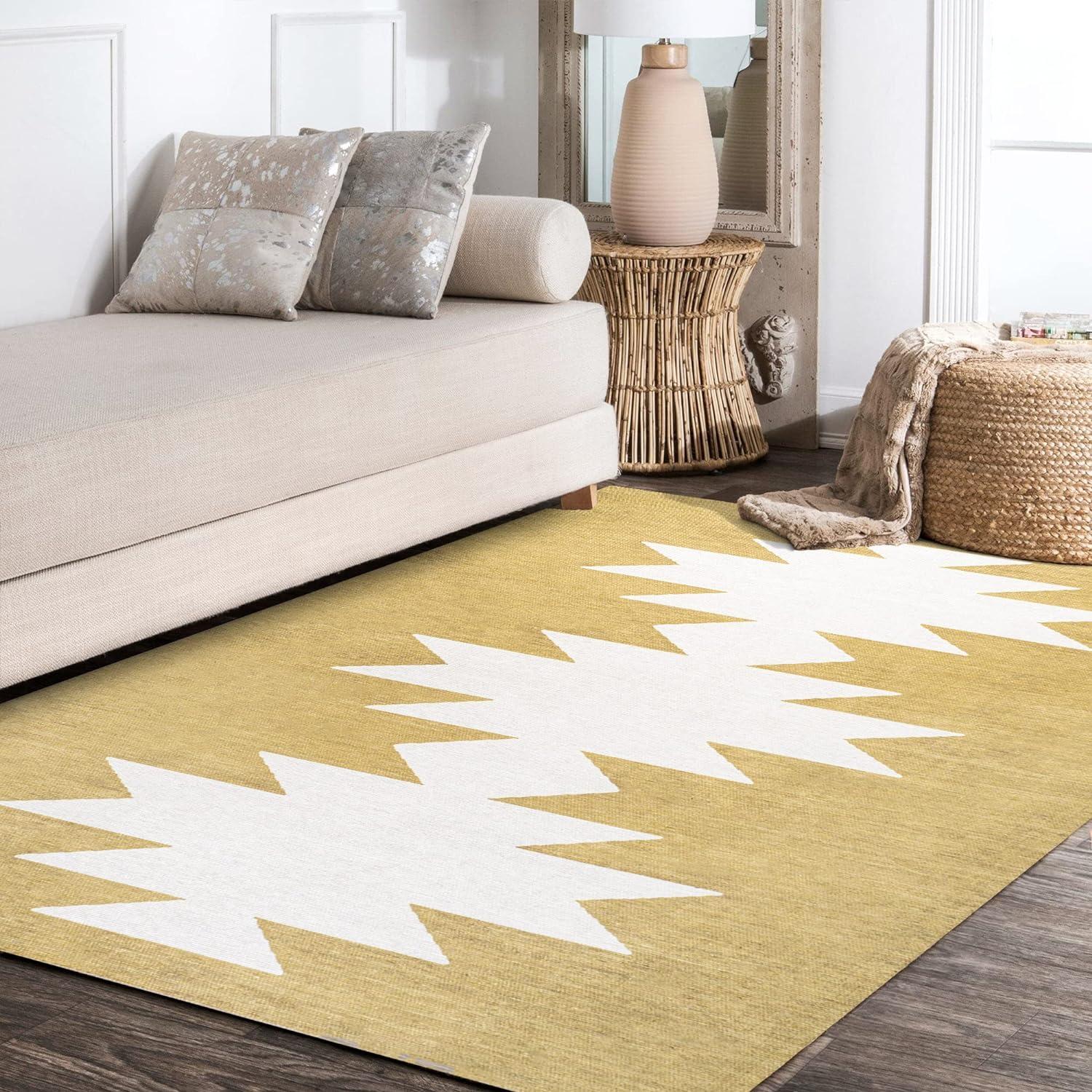 Chayton Minimalist Yellow & Cream Geometric 3x5 Area Rug