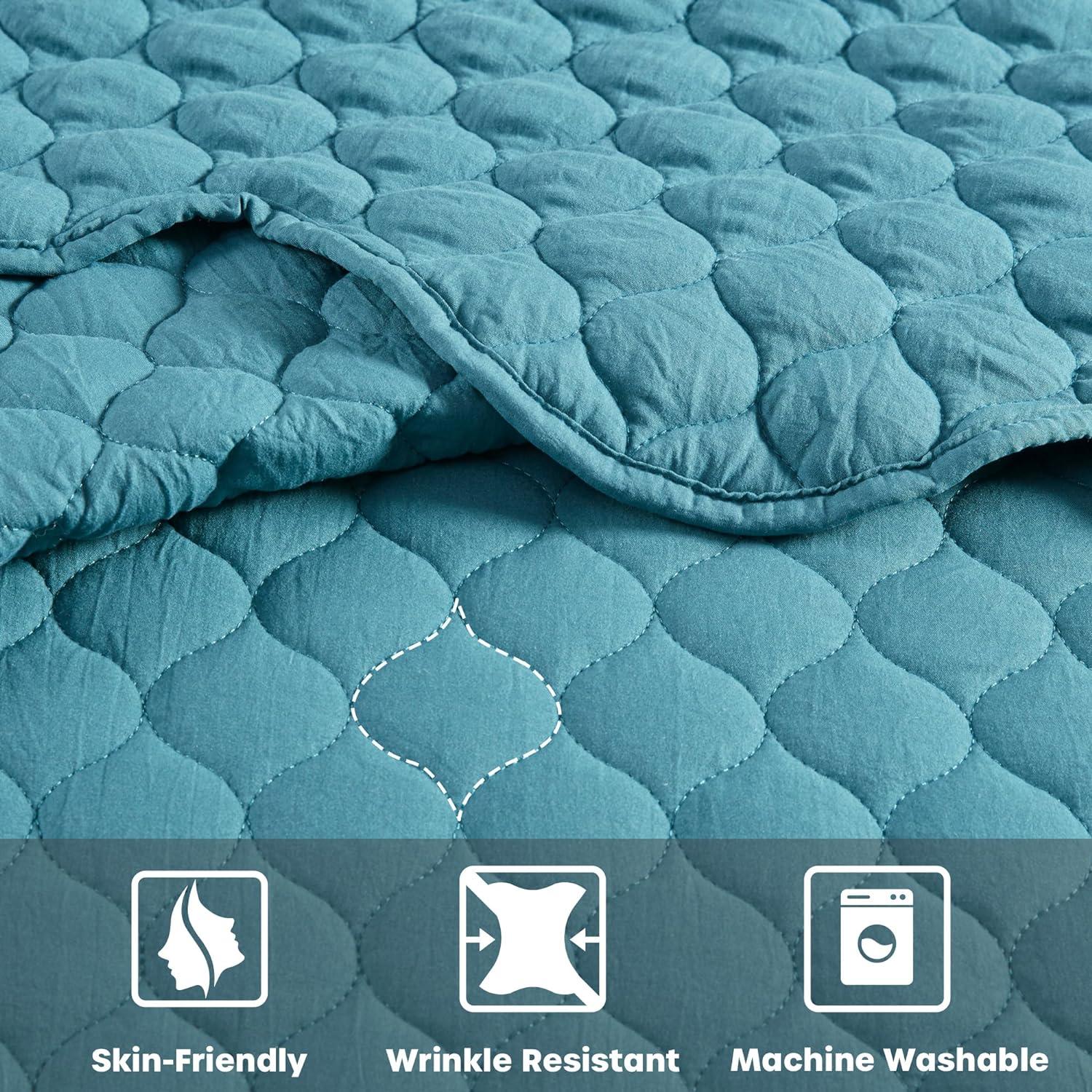 Teal King Reversible Microfiber Quilt Set with Scallop Edges