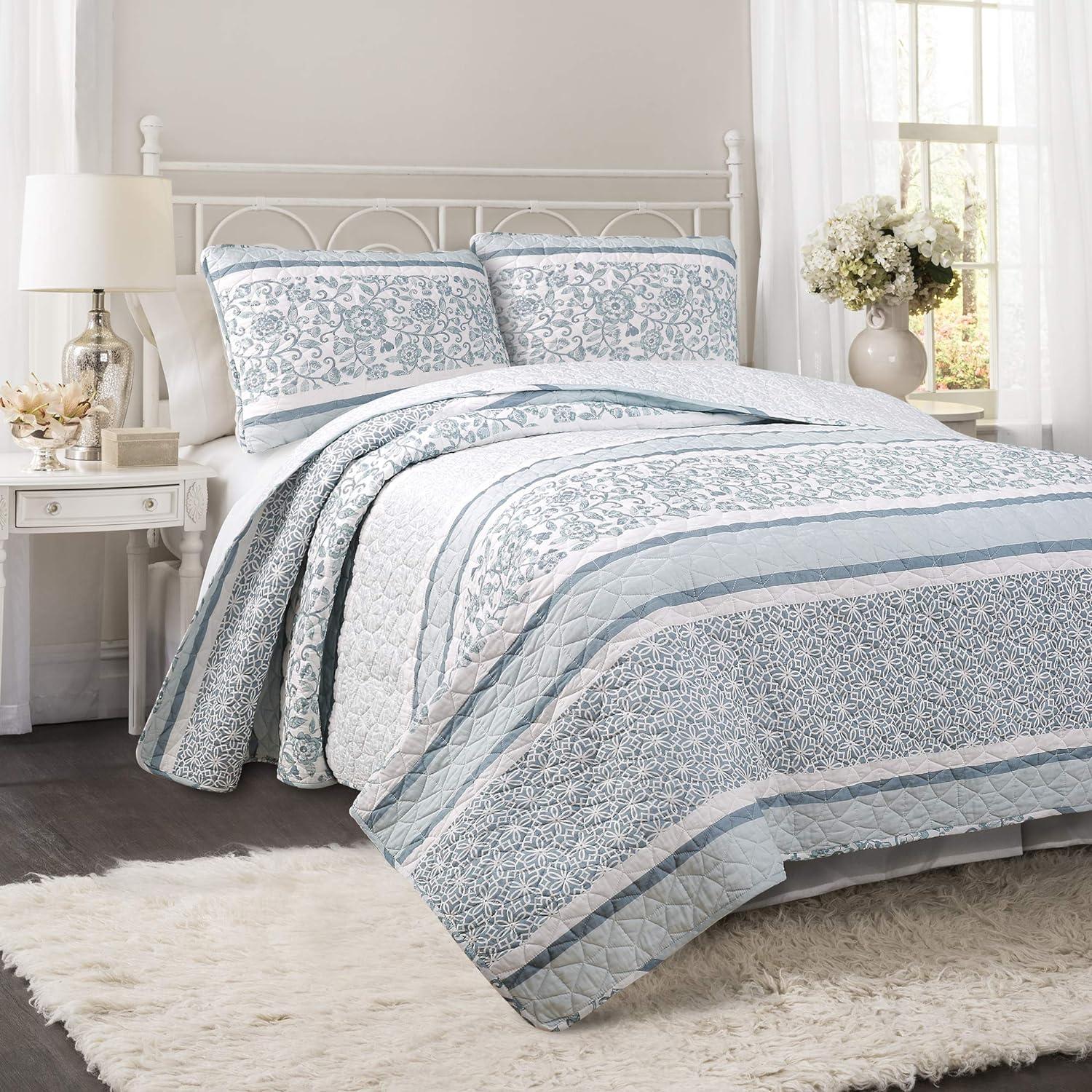 Blue Cotton Reversible Full/Queen Quilt Set with Shams