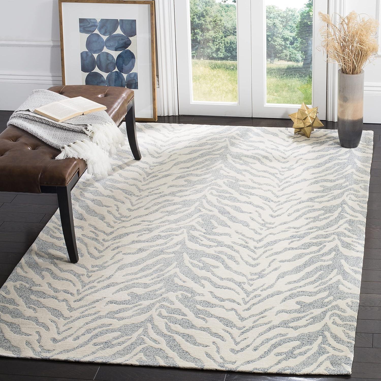 Marbella MRB632 Hand Loomed Area Rug  - Safavieh