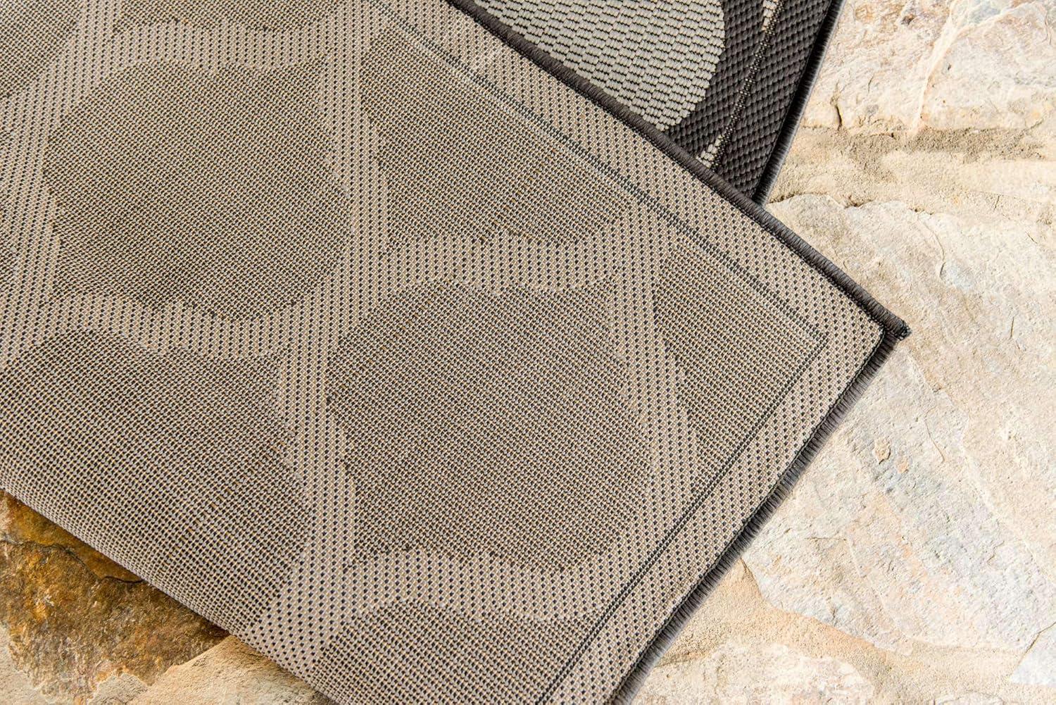 Unique Loom 6' 1 x 9' 0 Gray Outdoor Trellis Moroccan Area Rug