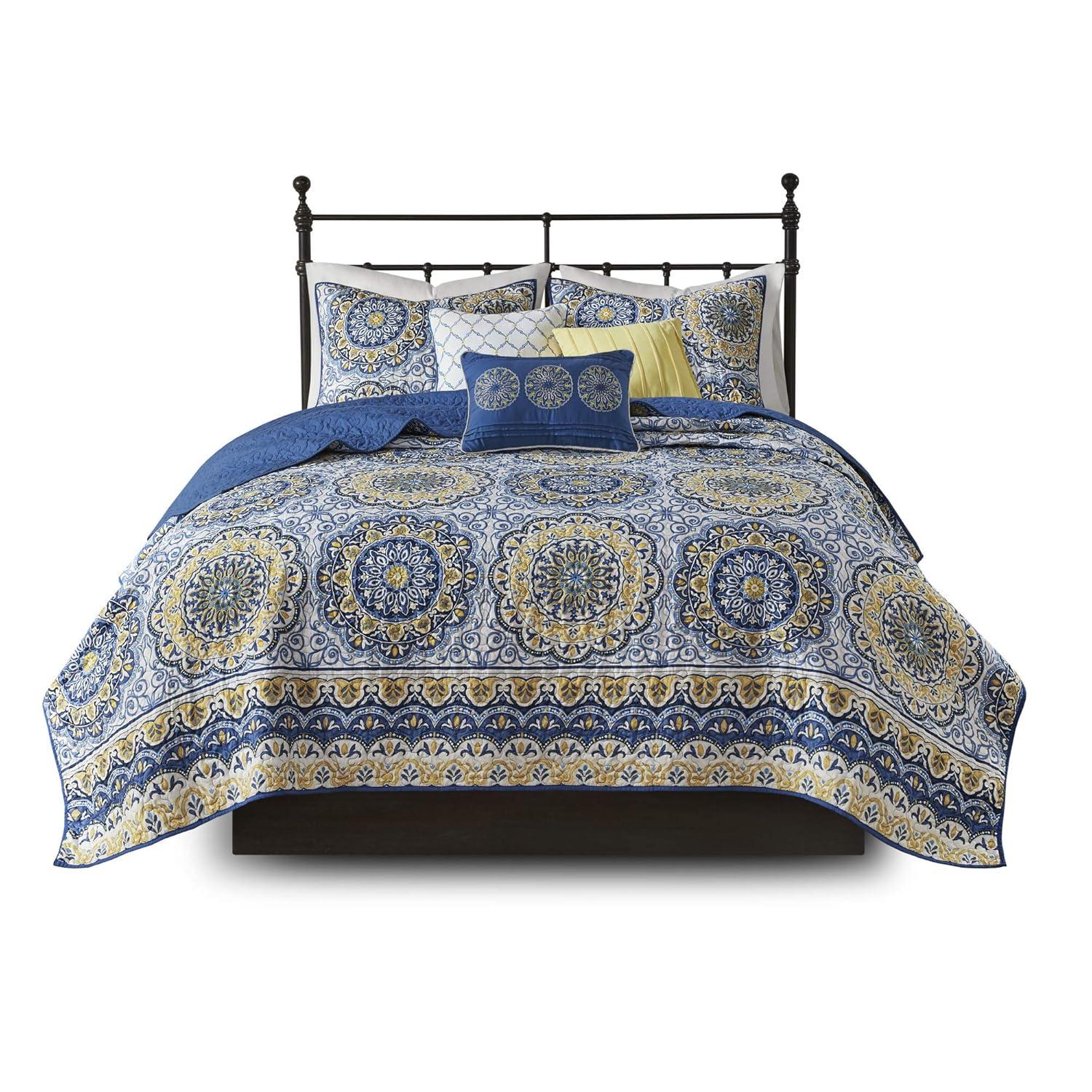 Madison Park 6 Piece Reversible Quilt Set with Throw Pillows