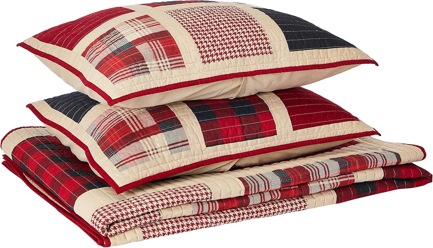 Red and Beige Reversible Cotton Full Quilt Set