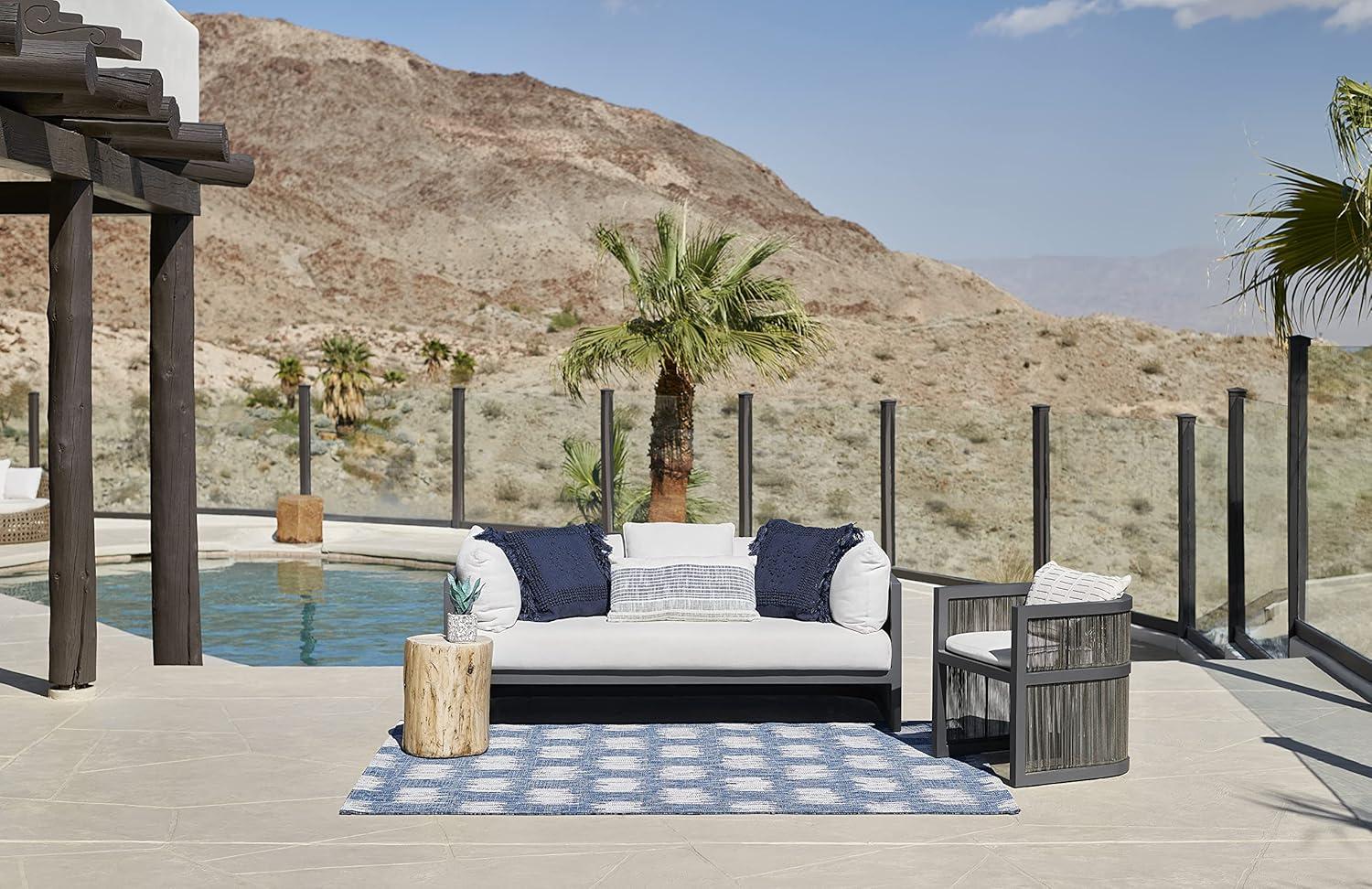 Novogratz by Momeni Villa Turin Blue Indoor Outdoor Rug 2'7" X 7'6" Runner