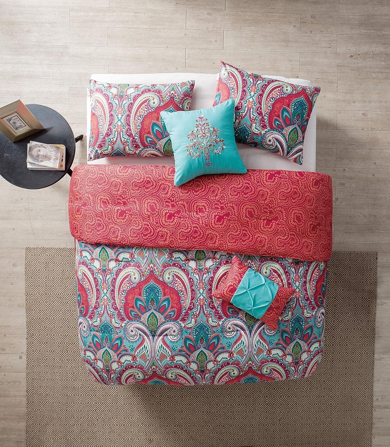 VCNY Casablanca Bohemian Microfiber / Polyester Standard Damask Quilt Set