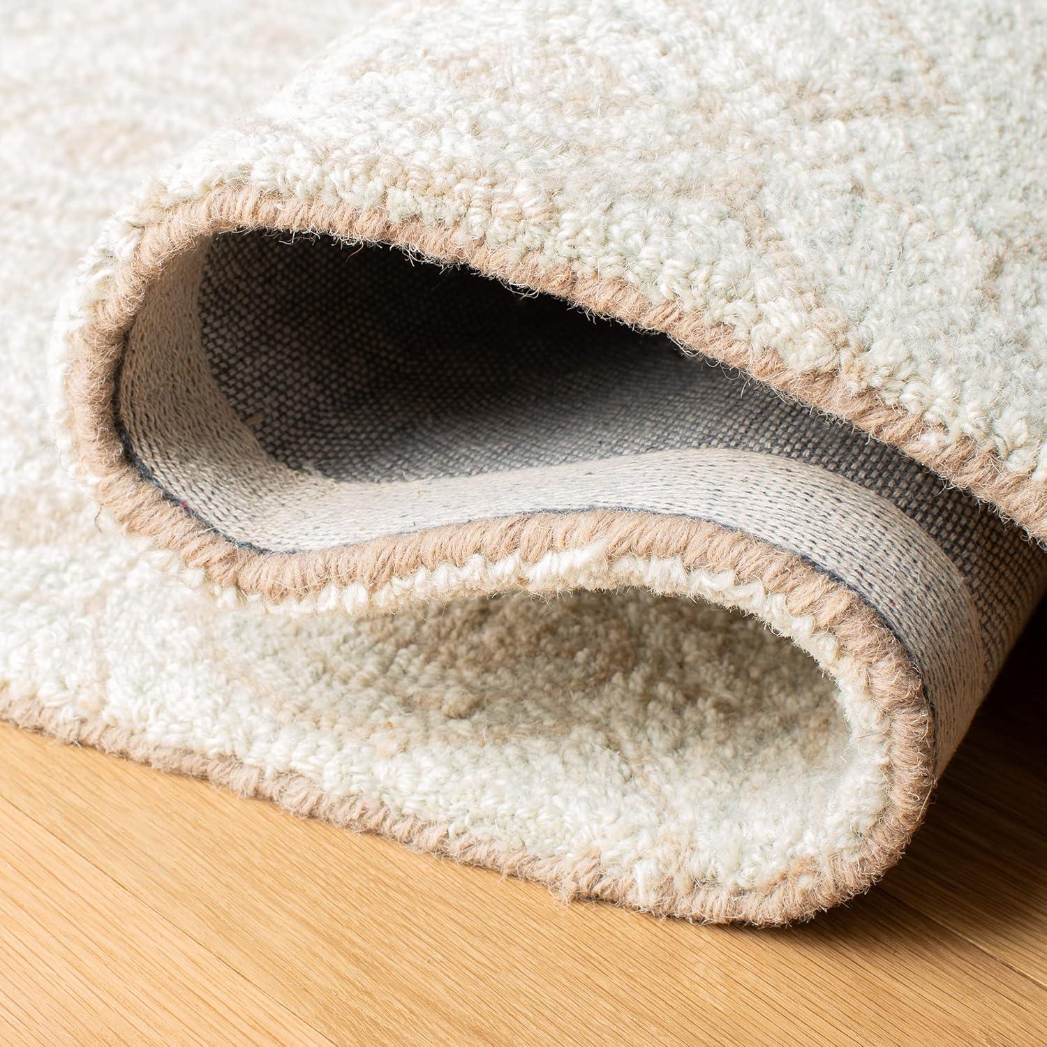 Micro-Loop MLP950 Hand Tufted Indoor Runner Rug - Ivory/Light Green - 2'3"x7' - Safavieh