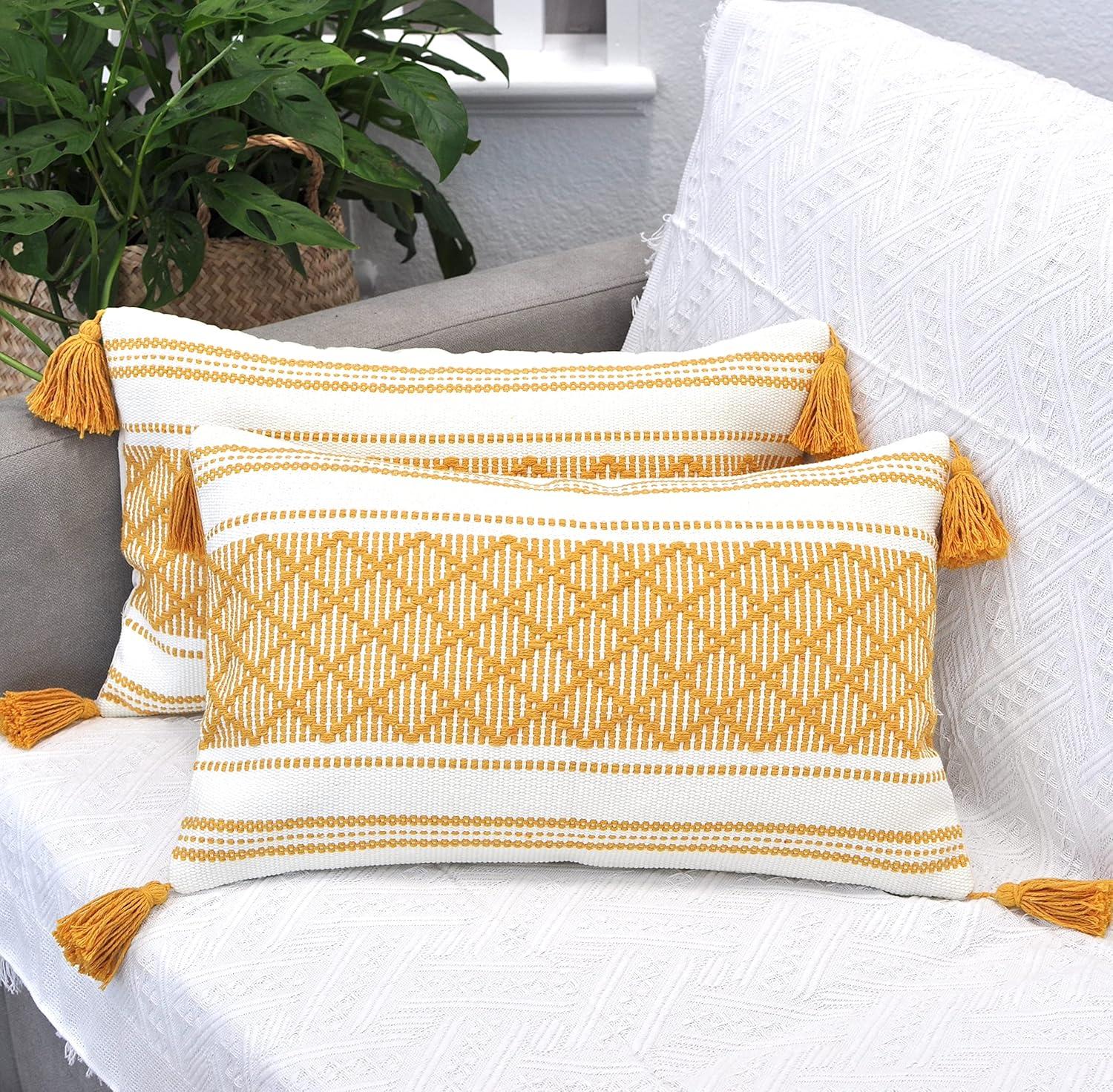 Oveesha Boho Lumbar Pillow Covers With Tassels, Outdoor/ Indoor Cotton Woven Rectangular Pillowcases (Set of 2)