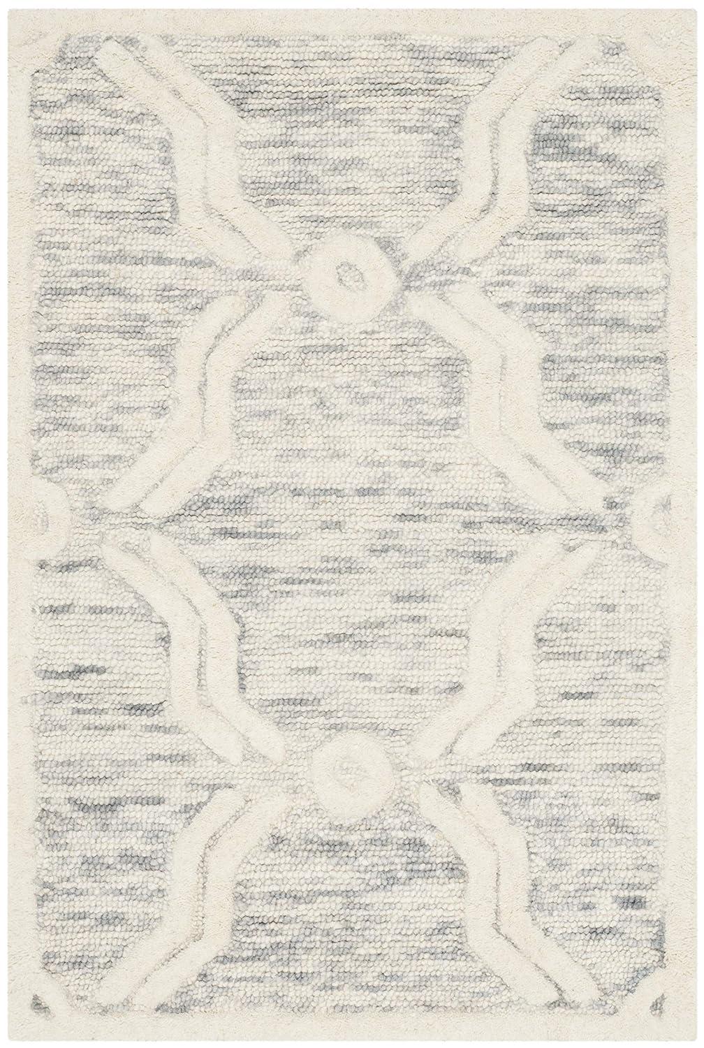 SAFAVIEH Cambridge Leland Faded Geometric Wool Area Rug, Light Grey/Ivory, 2' x 3'