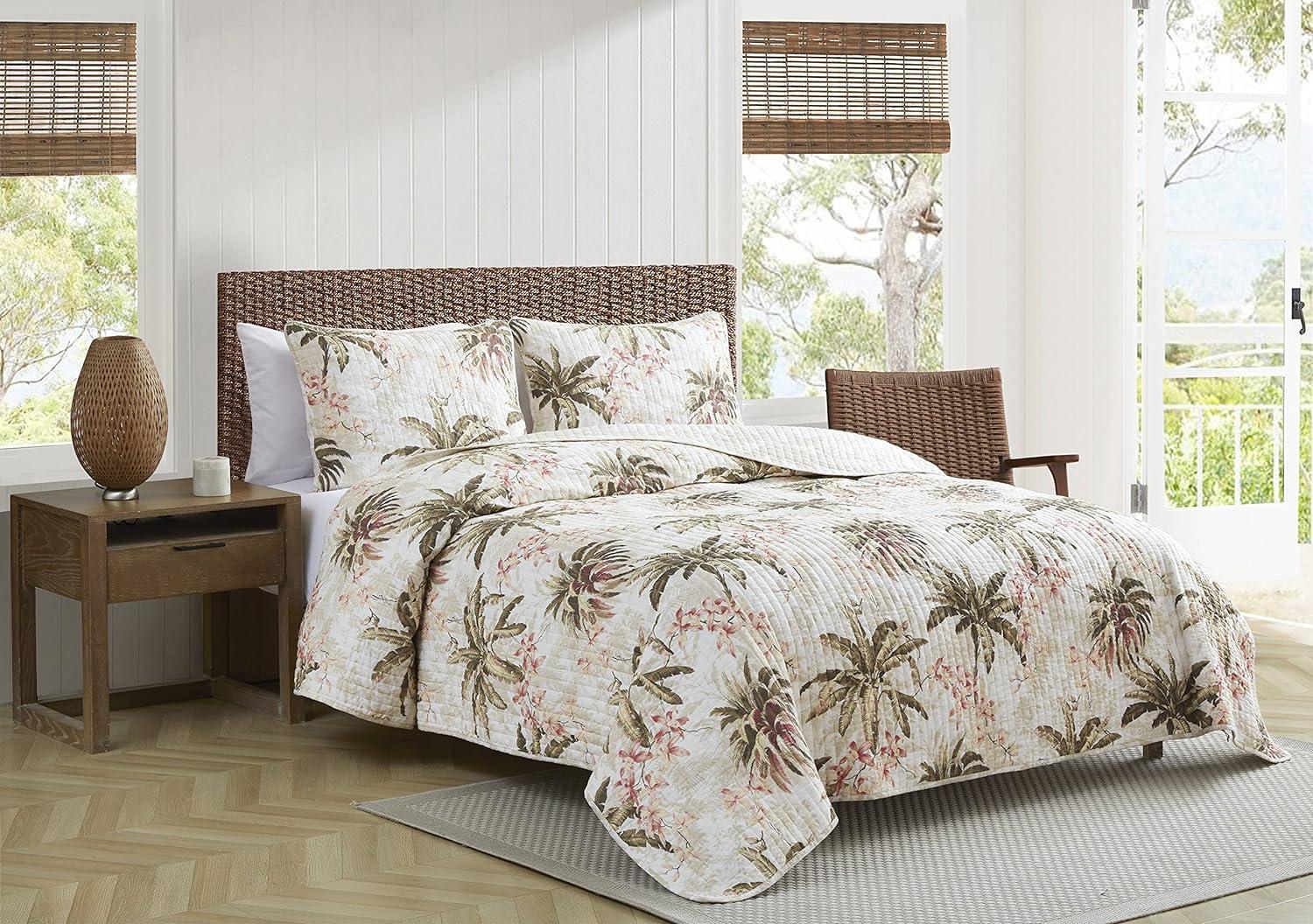 Tommy Bahama Bonny Cove Cotton Reversible Beige Quilt Set