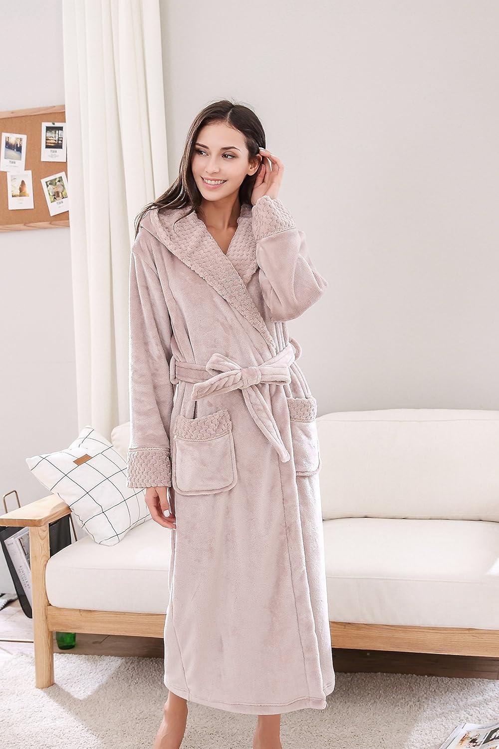 Richie House Women's Soft and Warm Robe Bathrobe with Hood RHW2823-B-XL