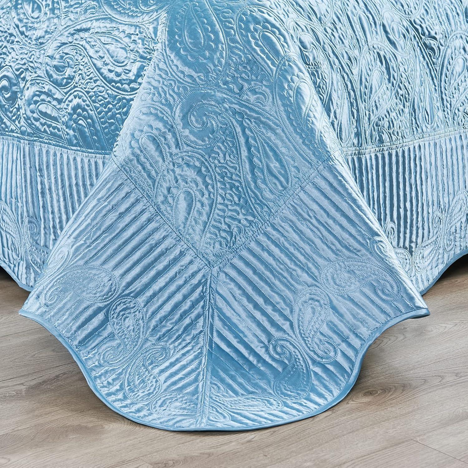 Serenta 4 Piece Quilted Satin Bedspread Set