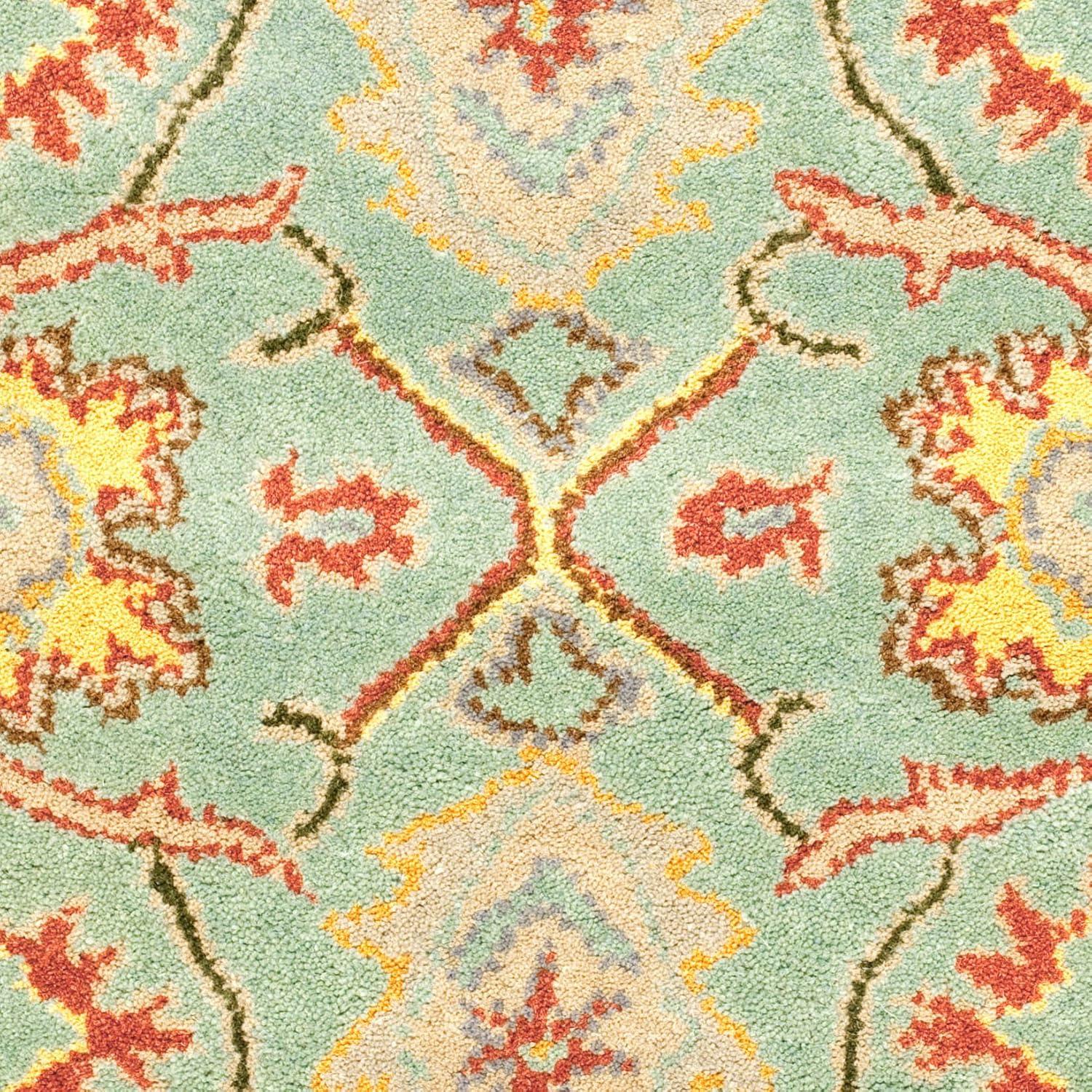 SAFAVIEH Heritage Giles Traditional Wool Area Rug, Light Blue/Ivory, 2' x 3'