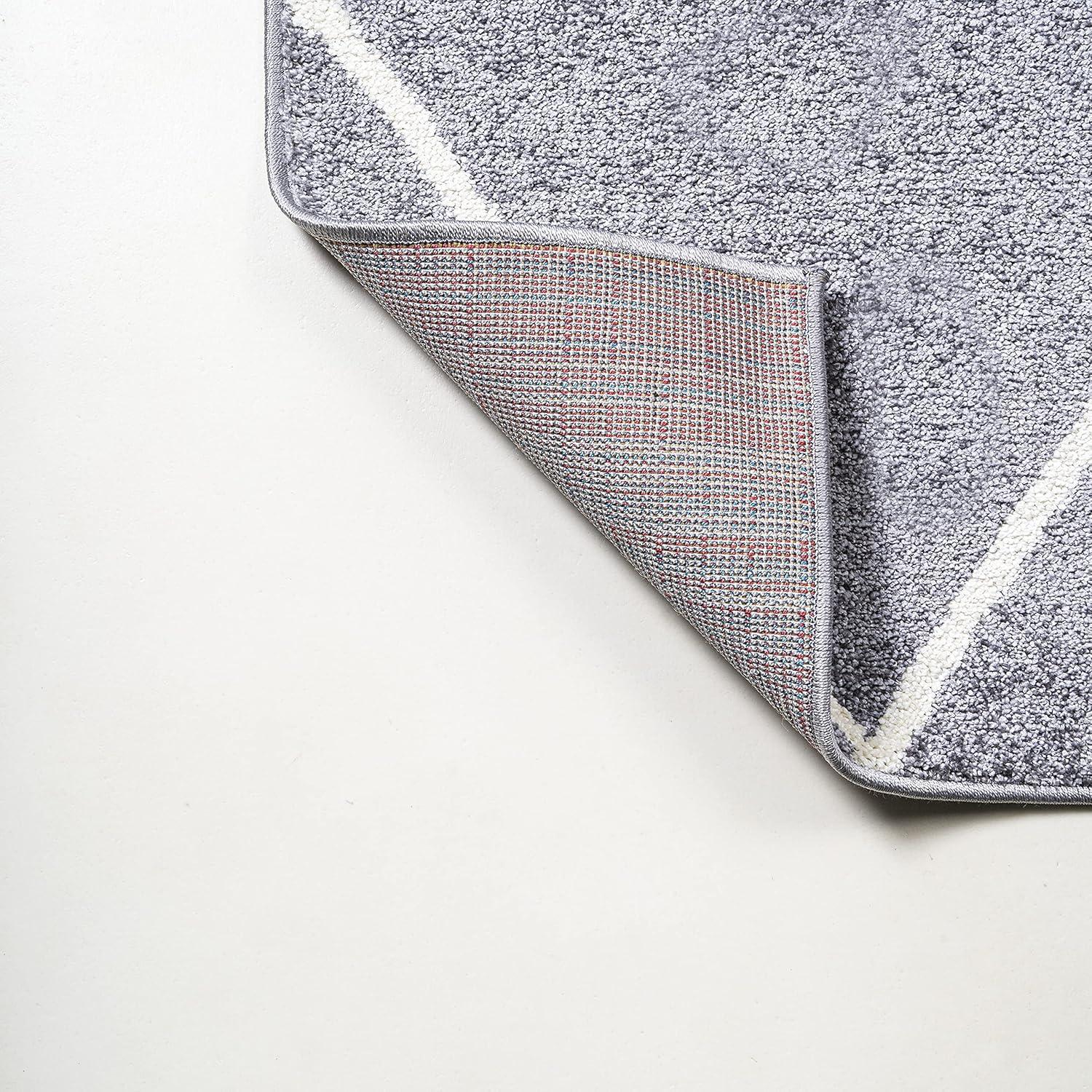 4'x6' Cole Minimalist Diamond Trellis Area Rug, Gray/White - JONATHAN Y