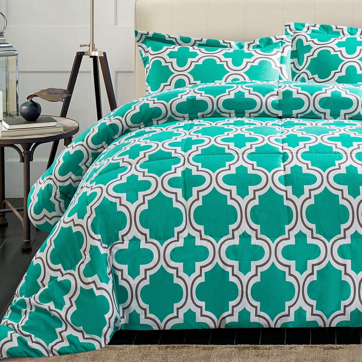 Superior Superior Trellis Trellis Hypoallergenic Down Alternative 3Pc Comforter Set