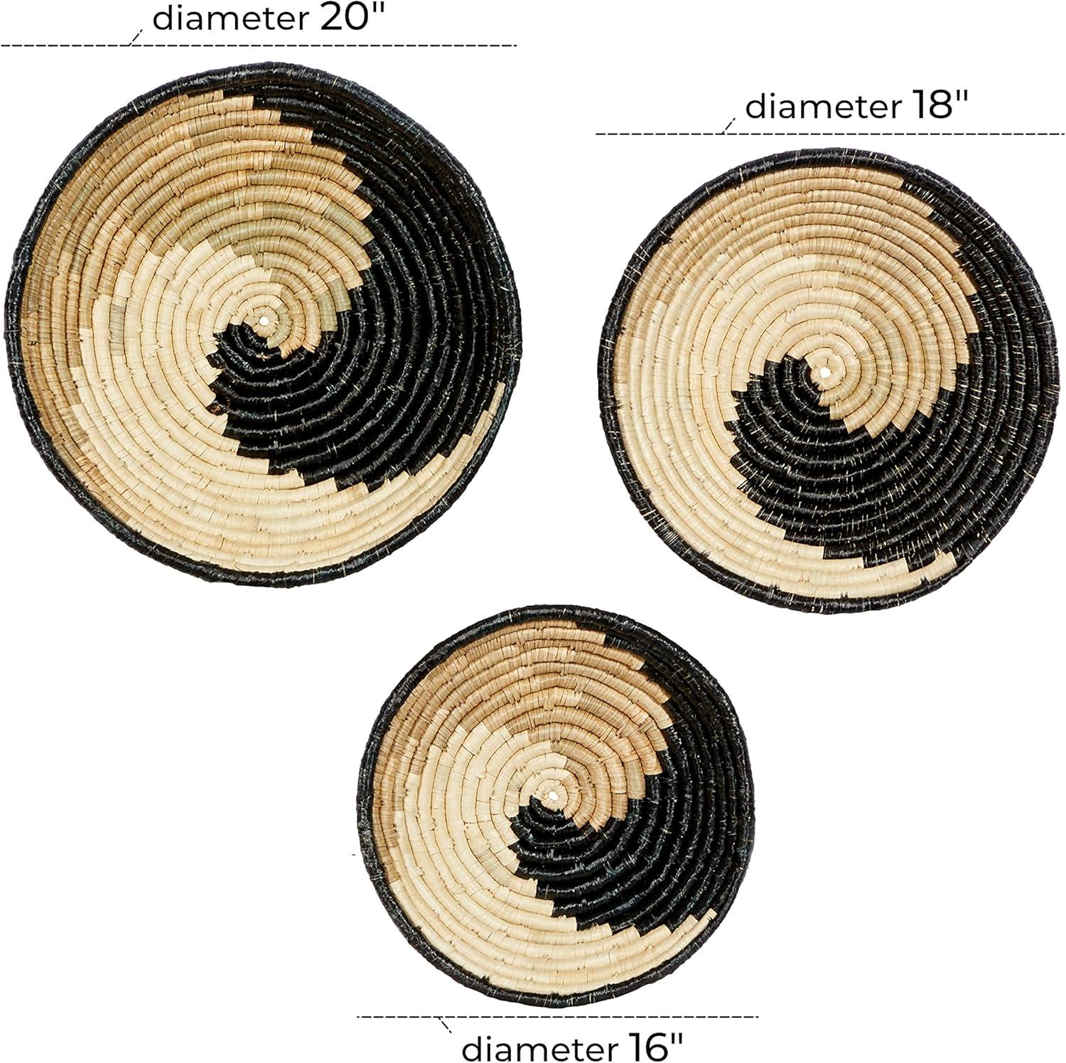 Deco 79 Seagrass Plate Handmade Home Wall Decor Spiral Basket Wall Sculpture, Set of 3 Wall Art 20", 18", 16"H, Black