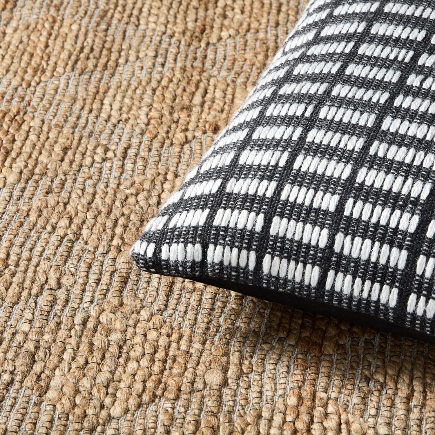 TOWN & COUNTRY TERRA Alara Solid Border Indoor Outdoor Decorative Pillow 20"x20"