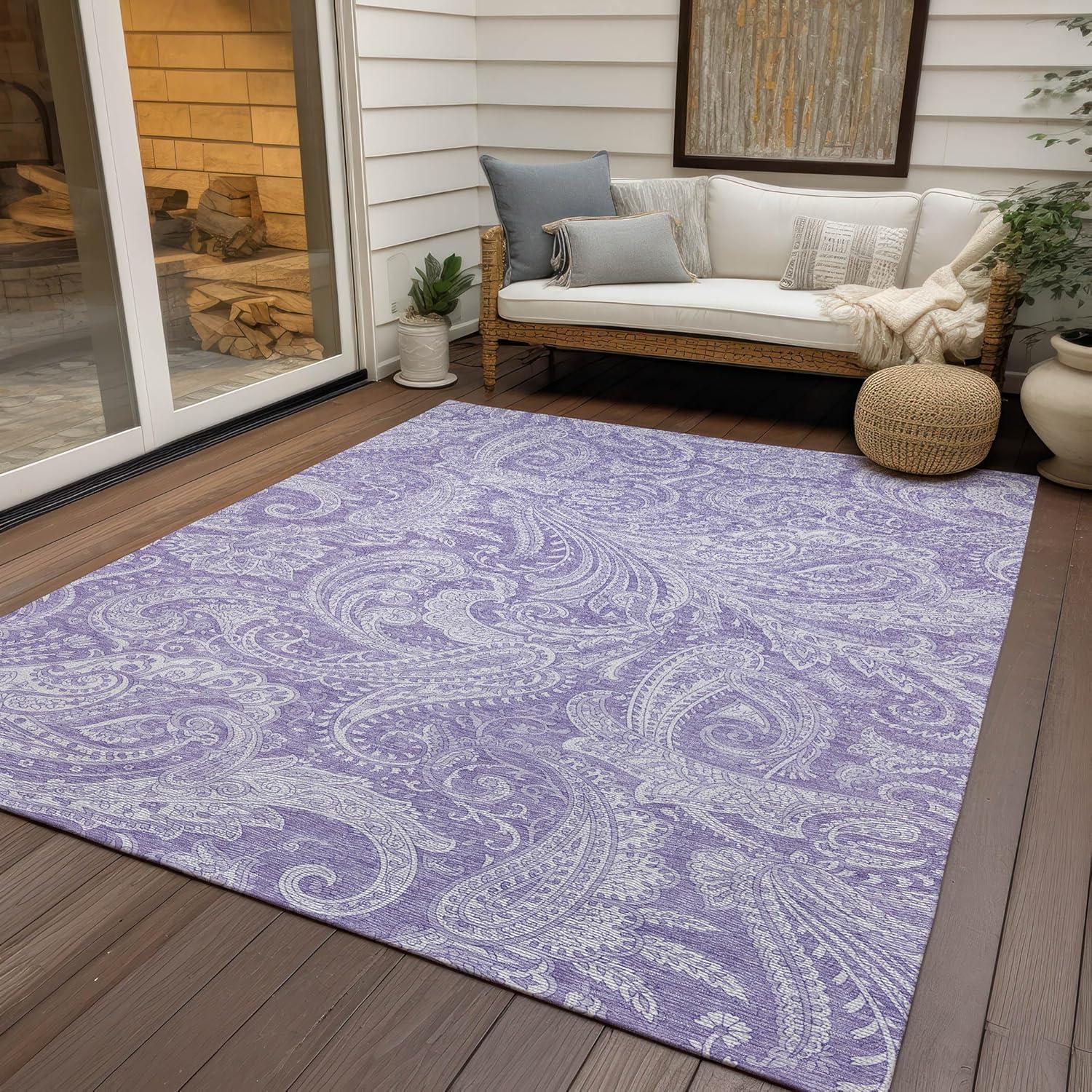 Lavender Paisley Synthetic Washable 5' x 7' Area Rug