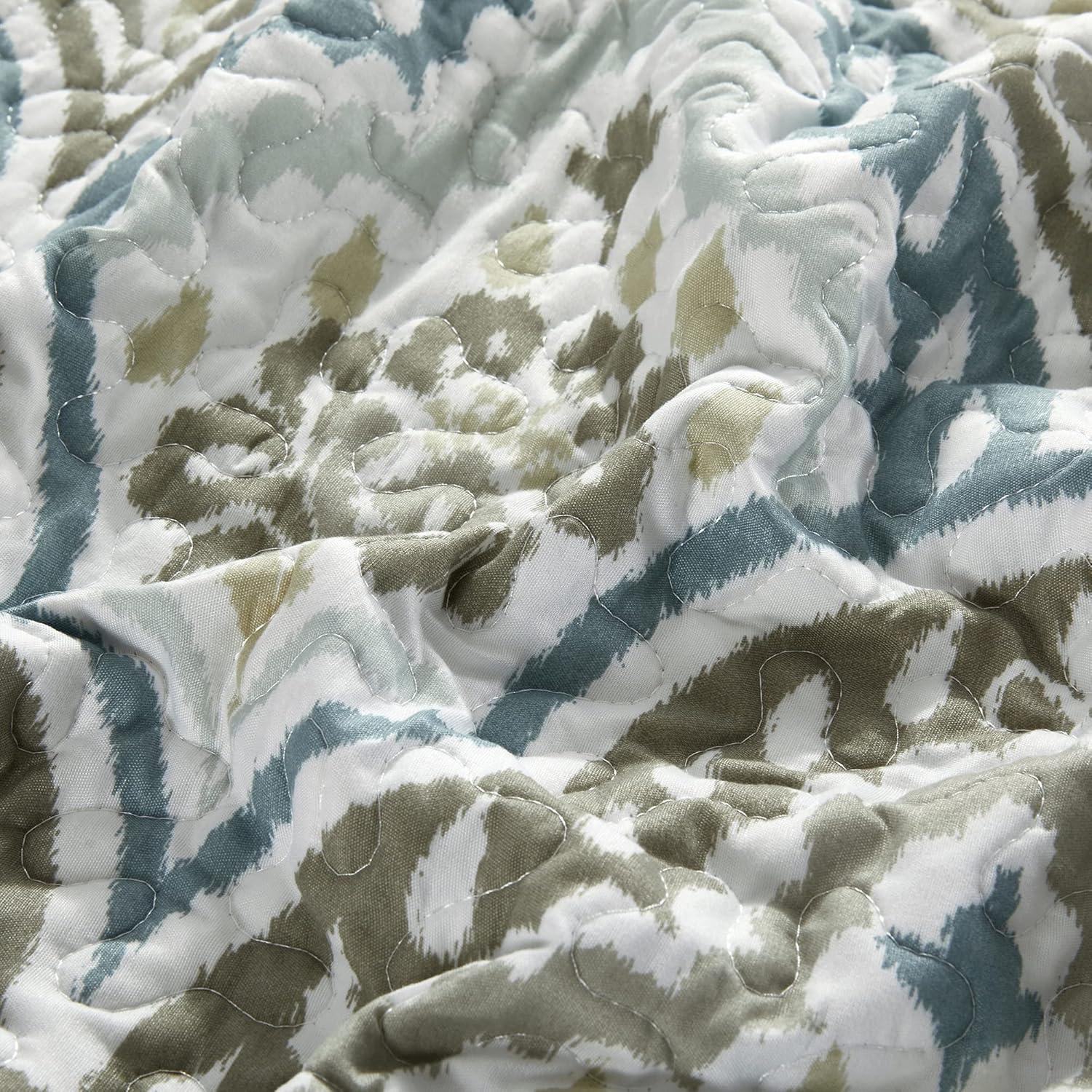 Tivoli Modern & Contemporary Damask Quilt Set