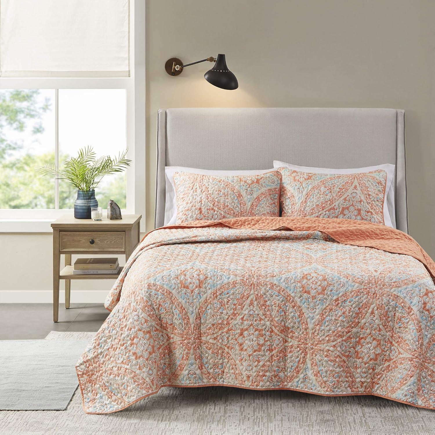 Gloria Damask Coral Reversible Microfiber Quilt Set Full