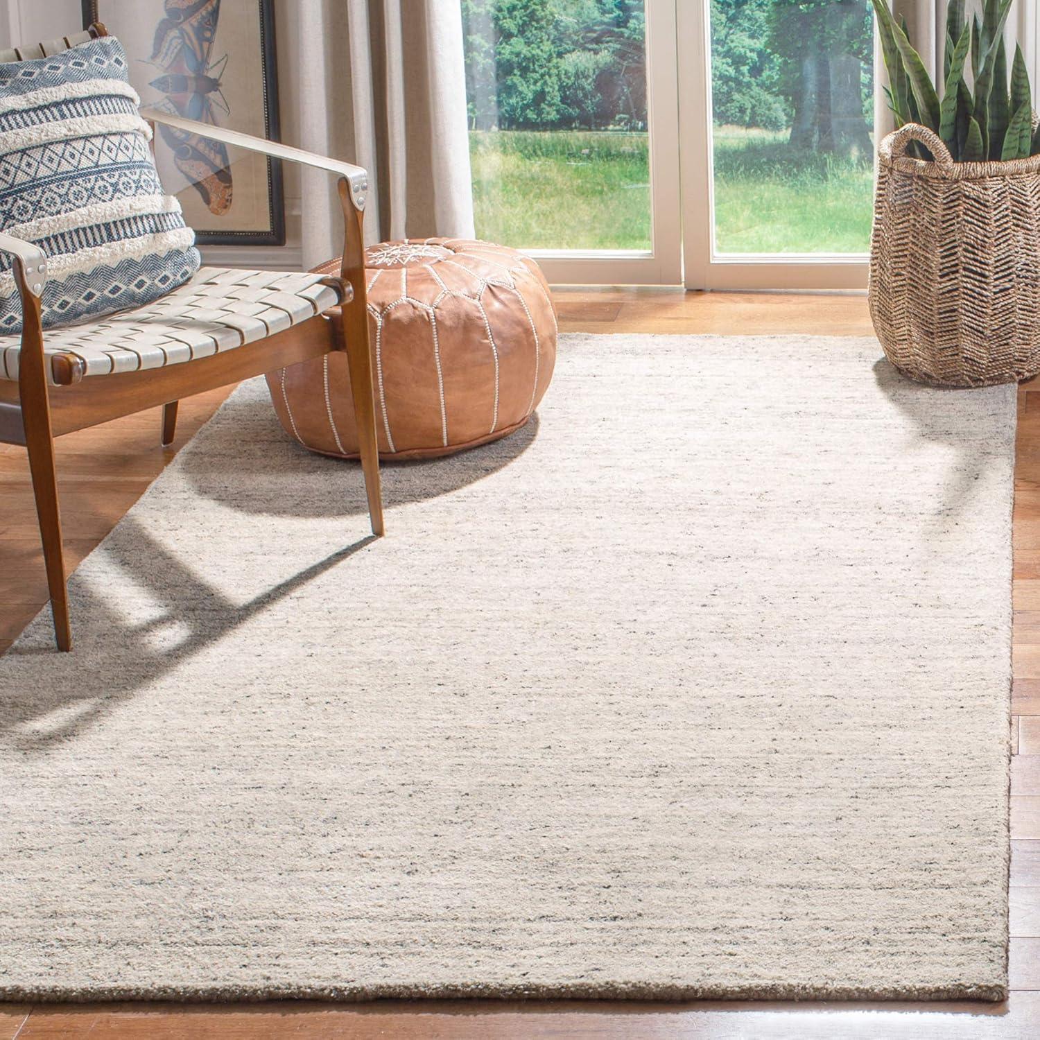 SAFAVIEH Himalaya Flanagan Solid Area Rug, Ivory, 3' x 5'