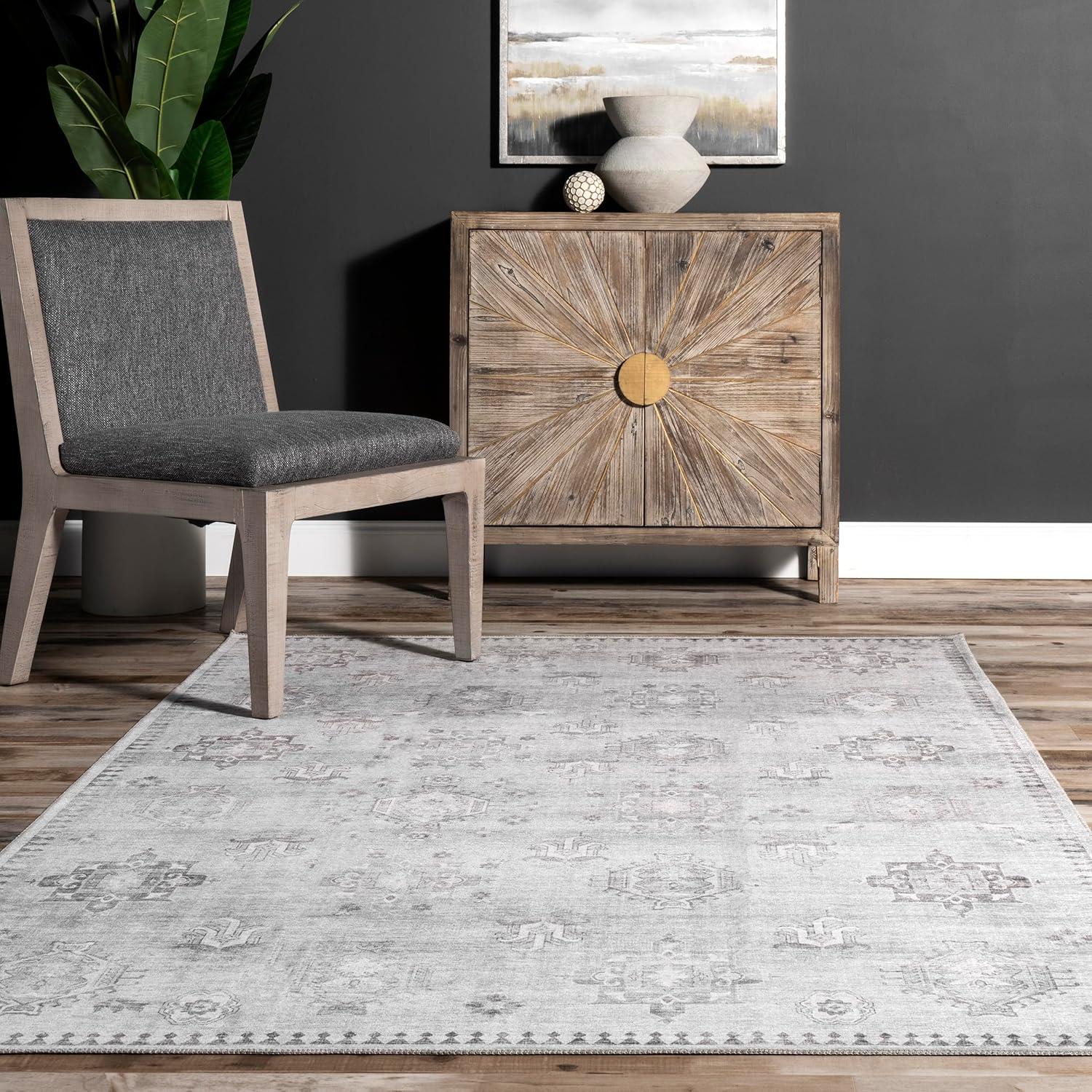 Nuloom Krystin Distressed Pet Friendly Machine Washable Area Rug, 5' x 8', Light Grey