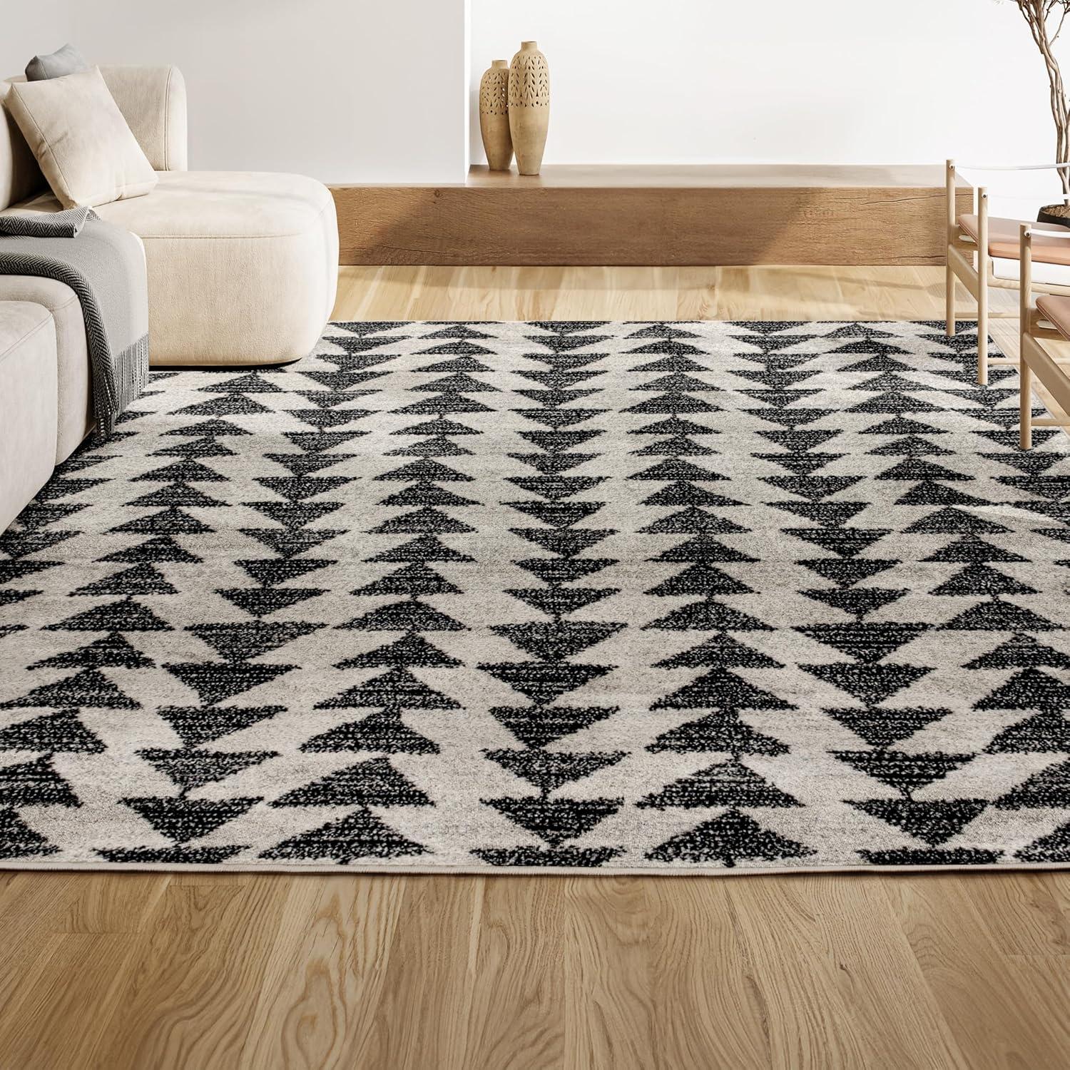 3'x5' Aisha Moroccan Triangle Geometric  Area Rug, Cream/Black - JONATHAN Y