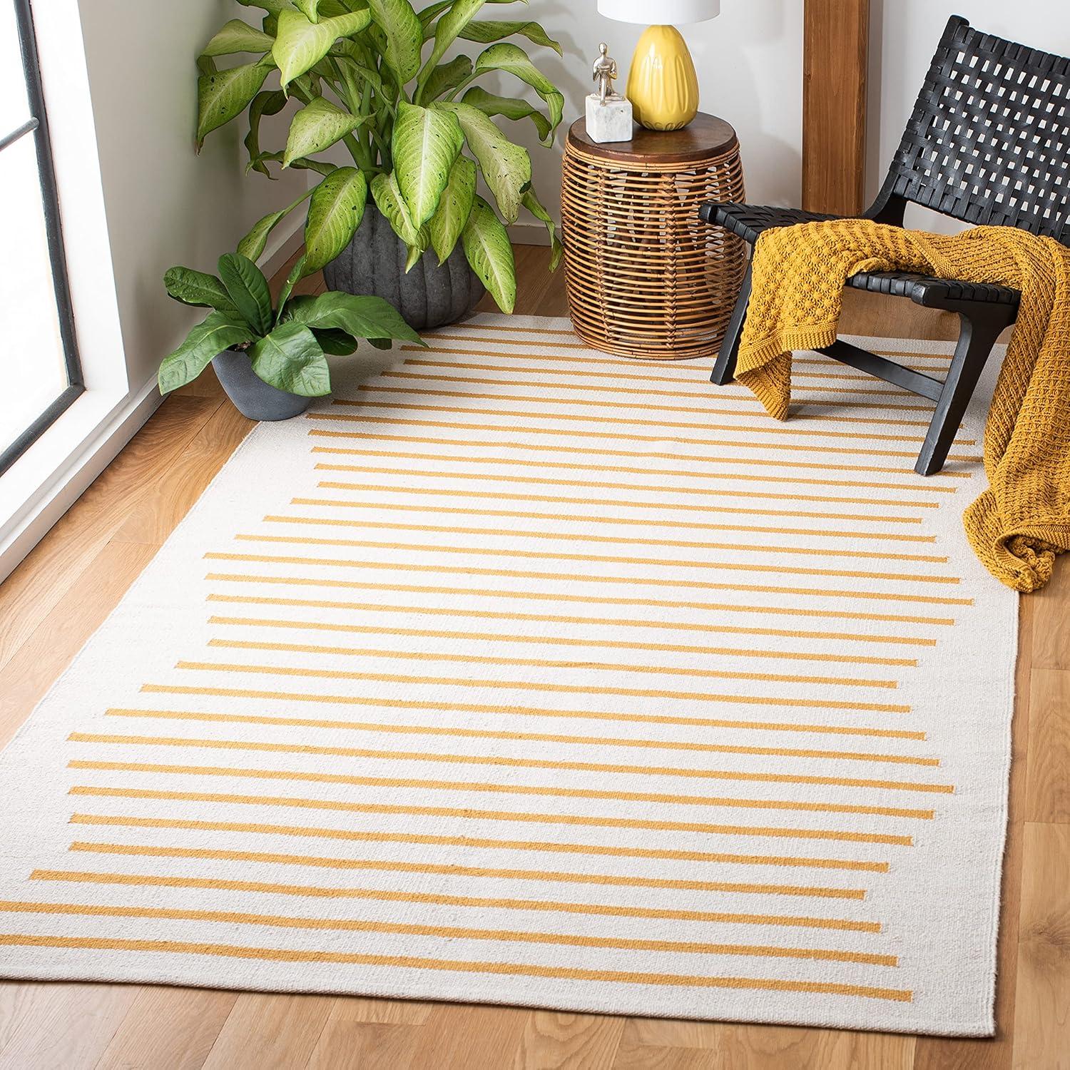 Montauk MTK313 Hand Woven Indoor Accent Rug - Ivory/Gold - 4'x6' - Safavieh