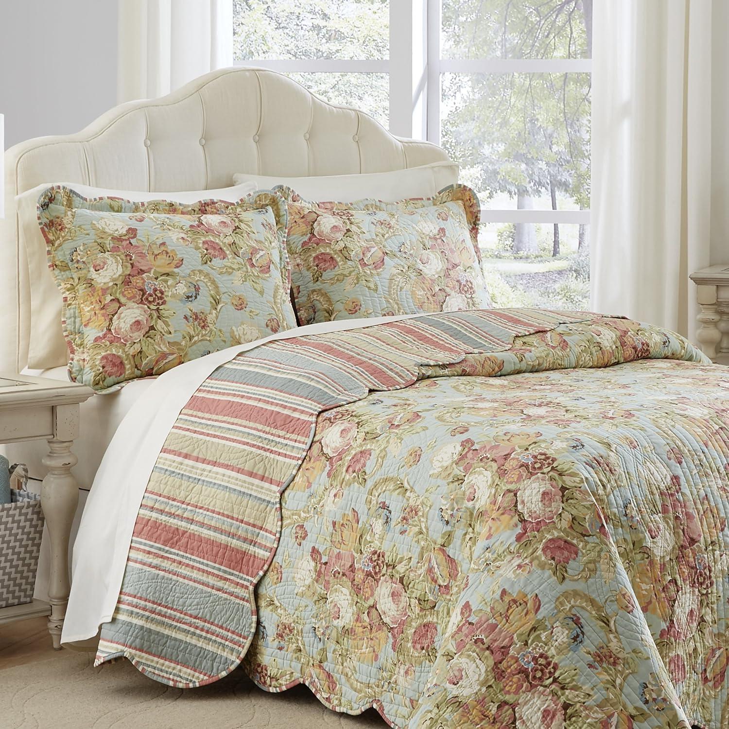 Vintage Floral & Stripe Reversible Cotton Queen Bedspread Set in Vapor Blue