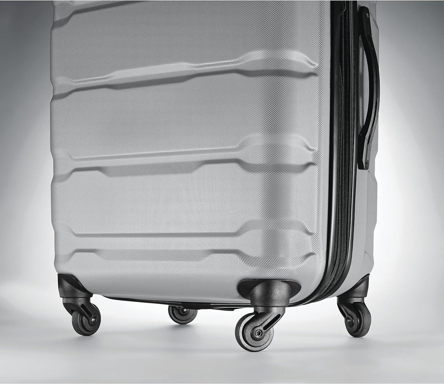 Samsonite Omni PC Hardside Expandable Luggage with Spinner Wheels, Silver, 3-Piece Set (20/24/28)