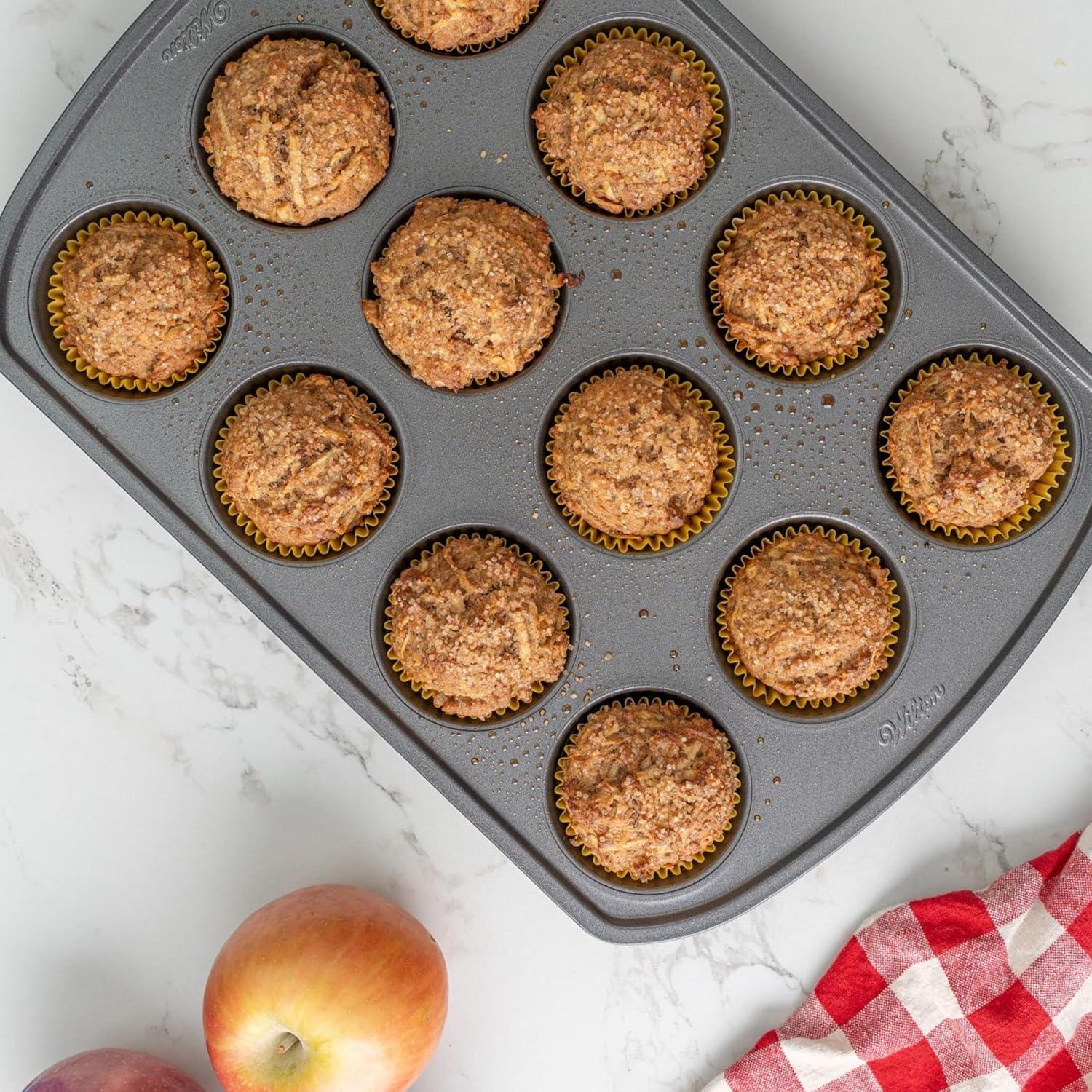 Wilton 191002982 Perfect Results Nonstick 12-Cup Muffin Pan