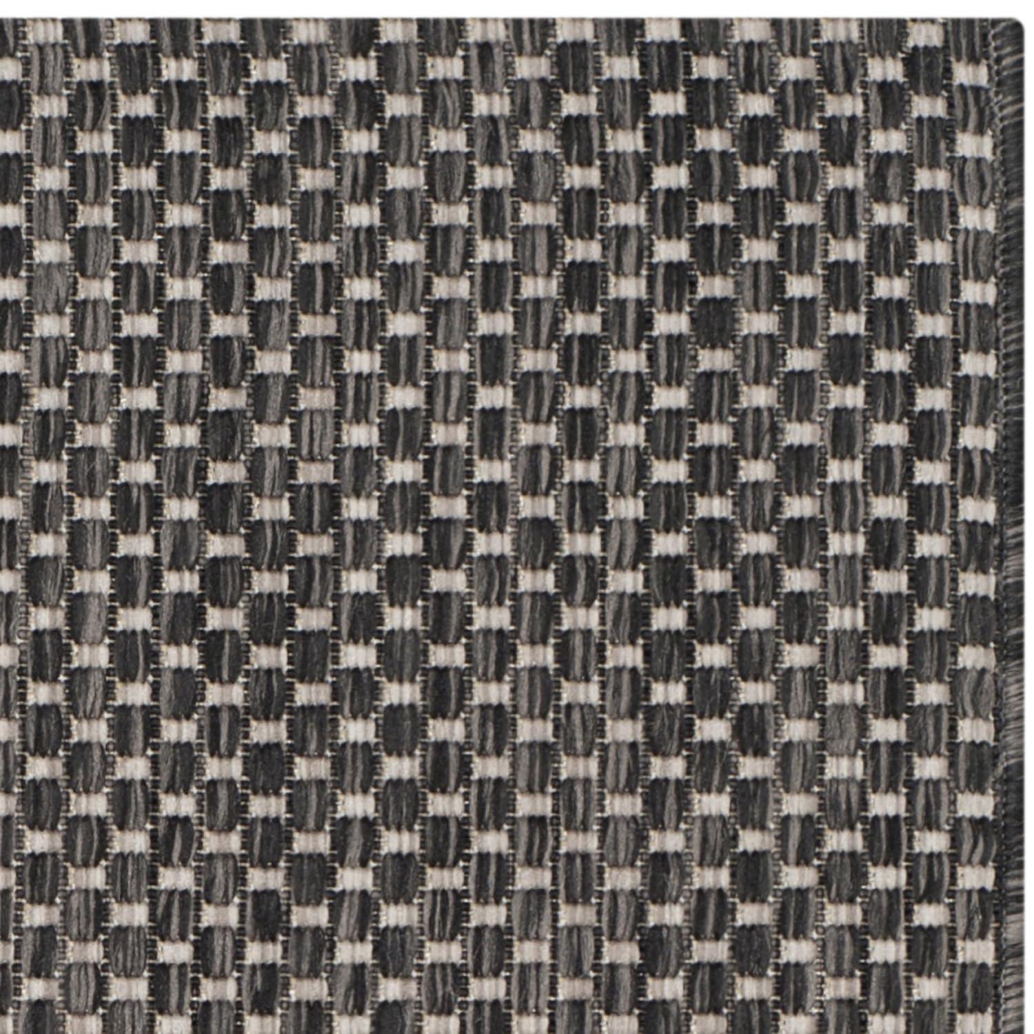 Courtyard CY8521 Power Loomed Indoor/Outdoor Area Rug - Black/Beige - 8'x11' - Safavieh.