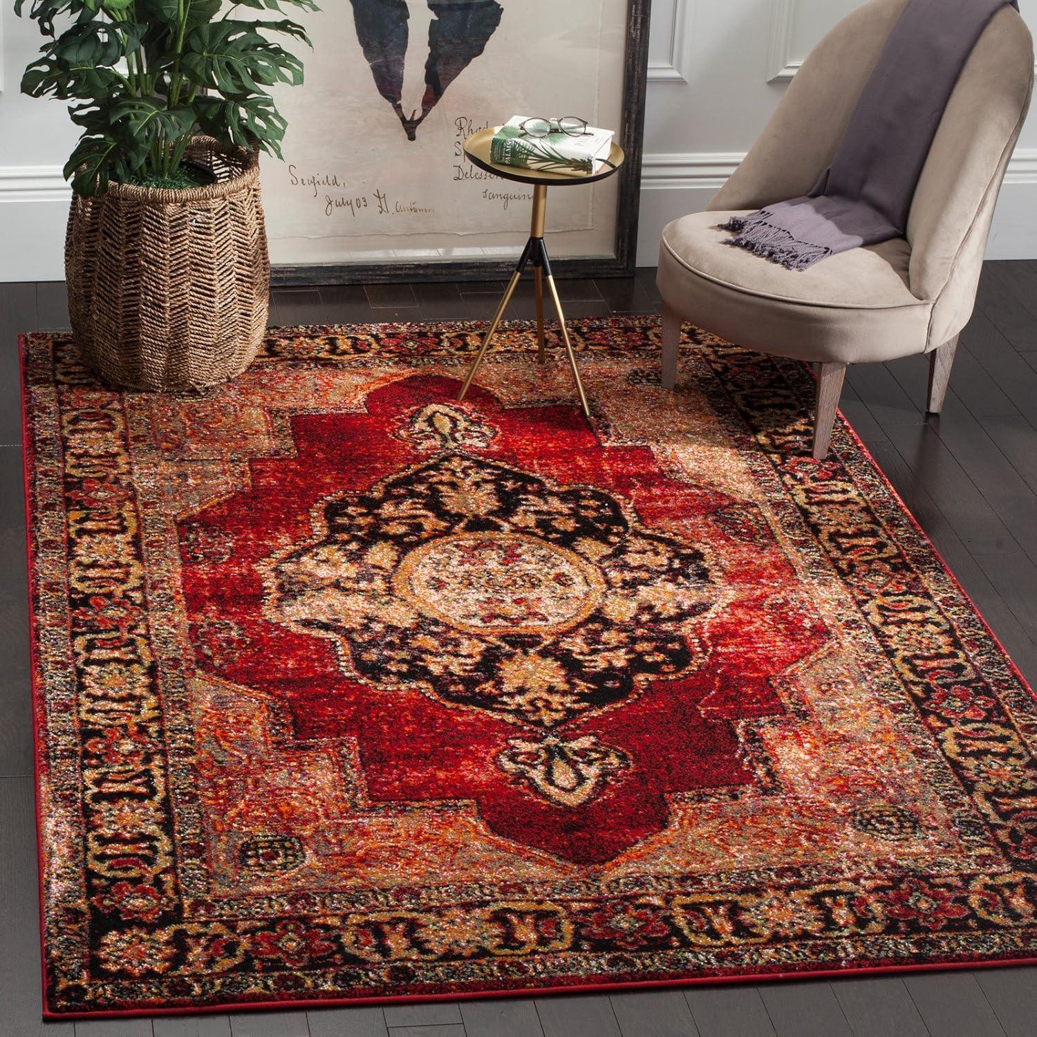 Vintage Hamadan VTH219 Power Loomed Area Rug  - Safavieh