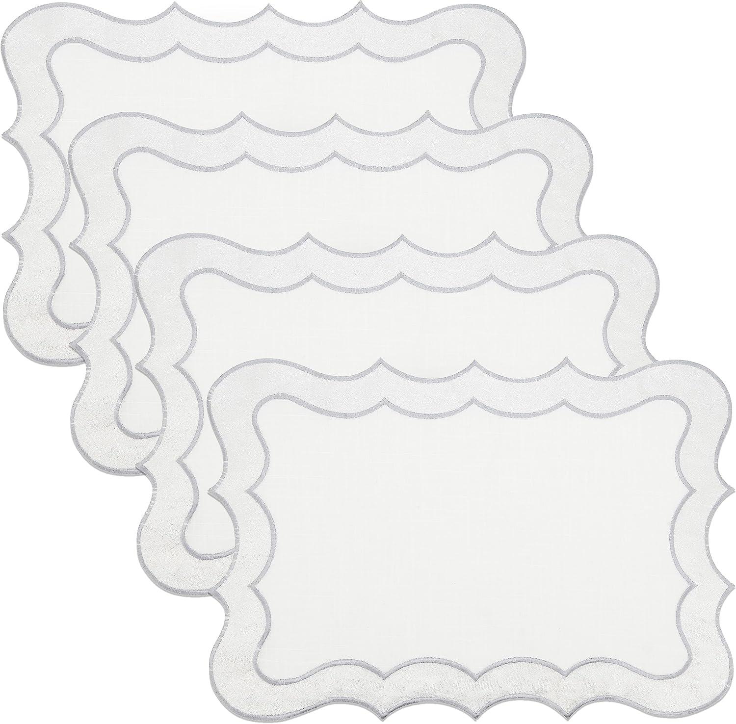 Enchanting Scallop Border Placemat