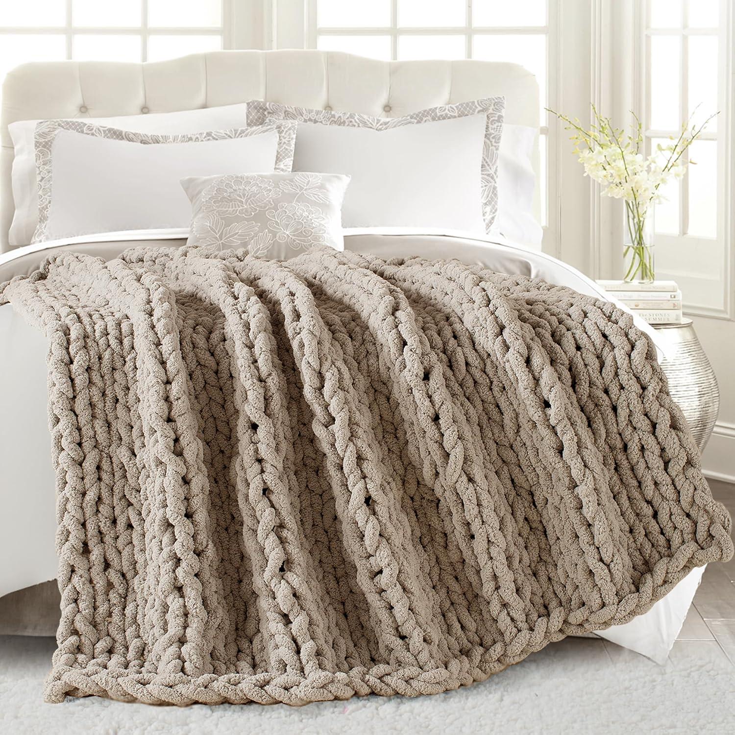 Carriediosa Chunky Knit Throw Blanket Handmade Soft Throws for Couch Sofa Bed, 50" x 60" Taupe