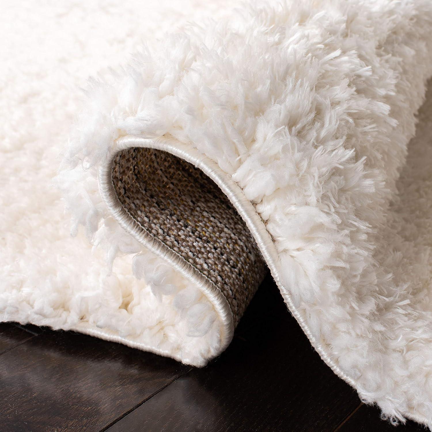 SAFAVIEH Madrid Miah Solid Polyester Shag Area Rug, Ivory, 4' x 6'
