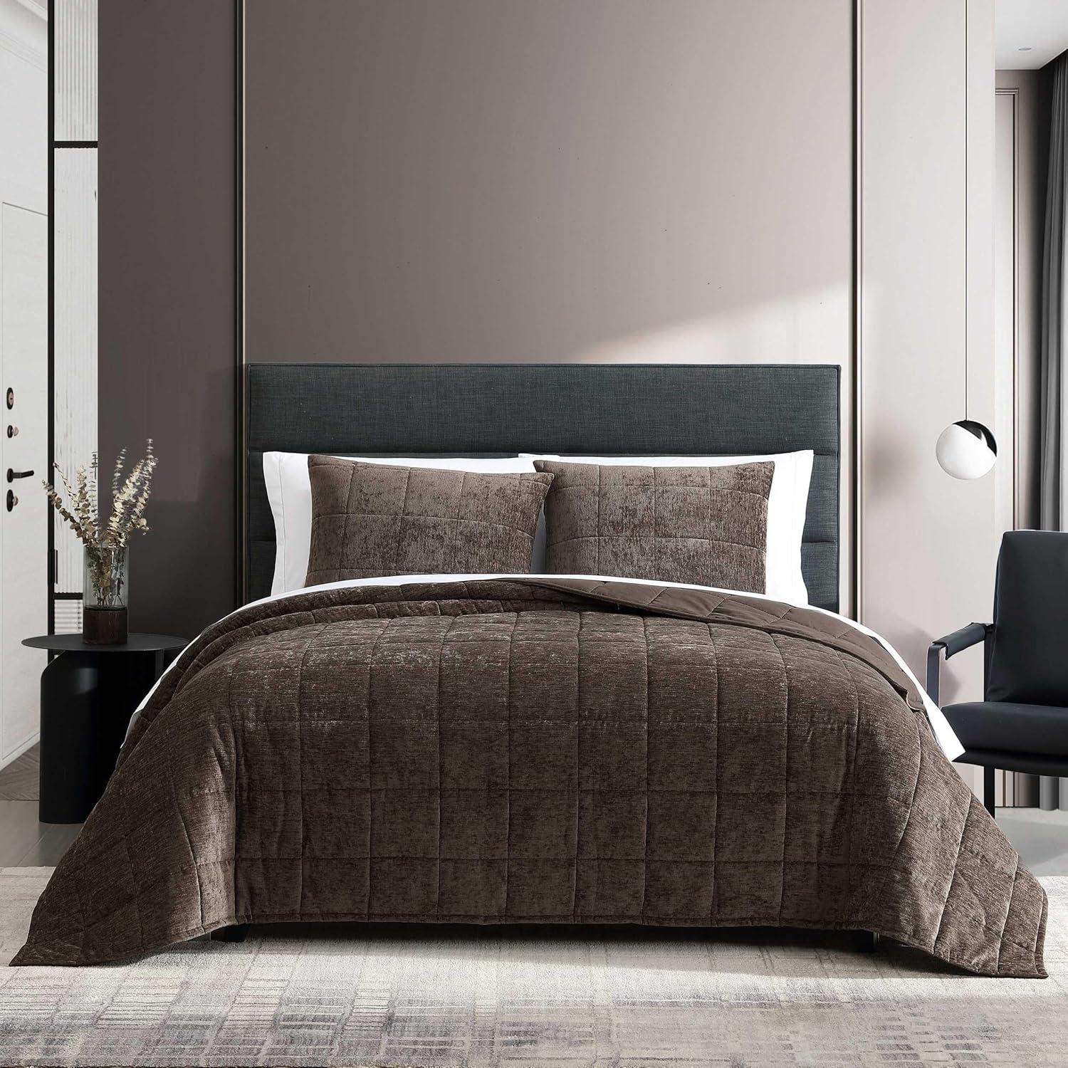 Vera Wang Vera Wang Chenille Box Solid Reversible Quilt Set