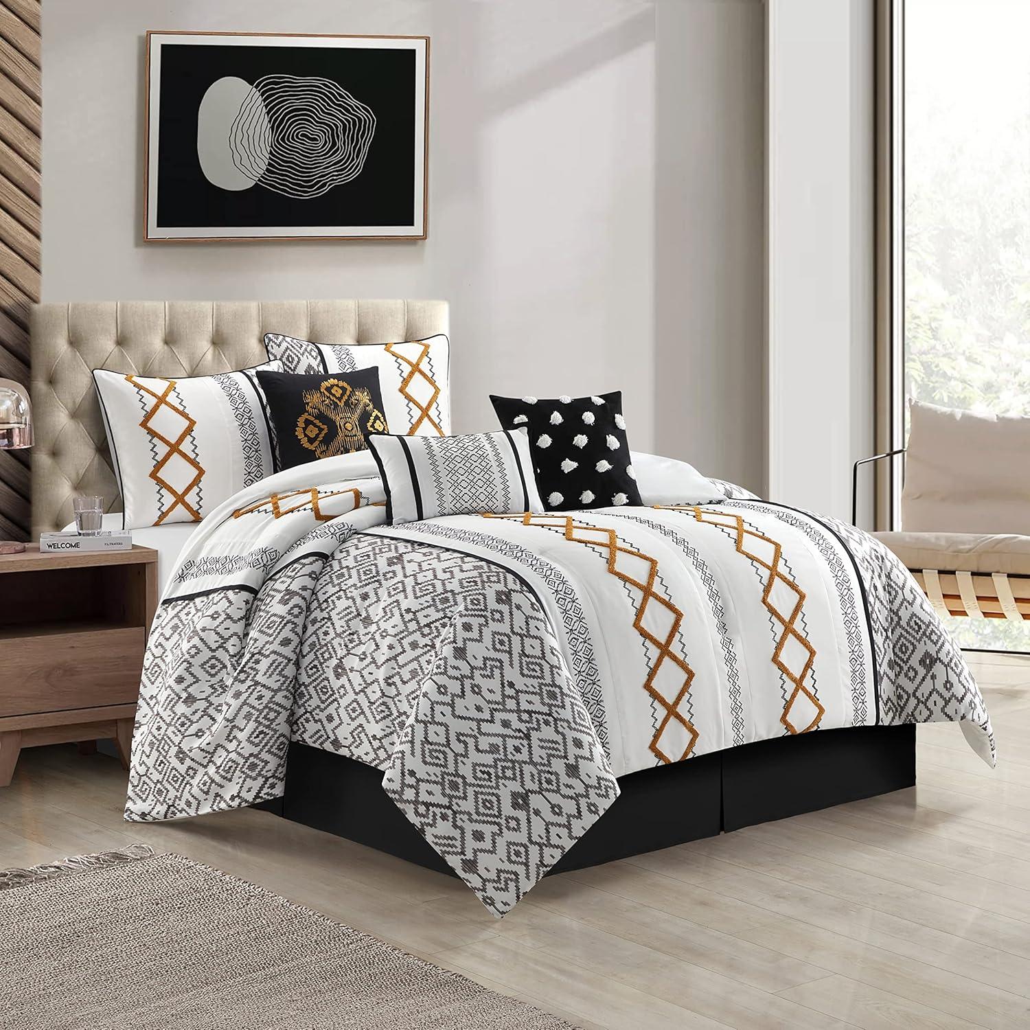 Nanshing Jamie 7 Piece Geometric Comforter Set, Black/Gold, Queen