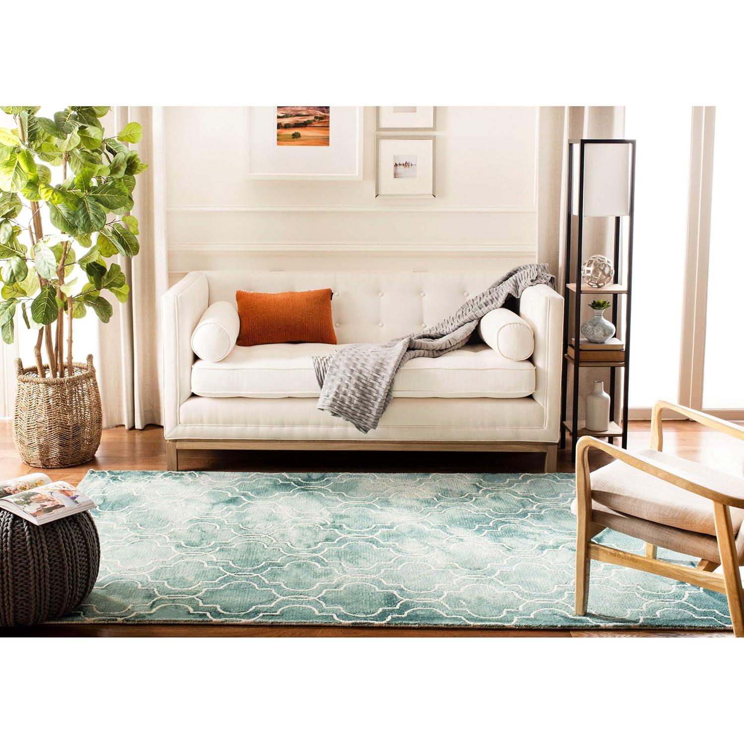 Dip Dye DDY676 Hand Tufted Indoor Area Rug - Green/Ivory - 4'x6' - Safavieh