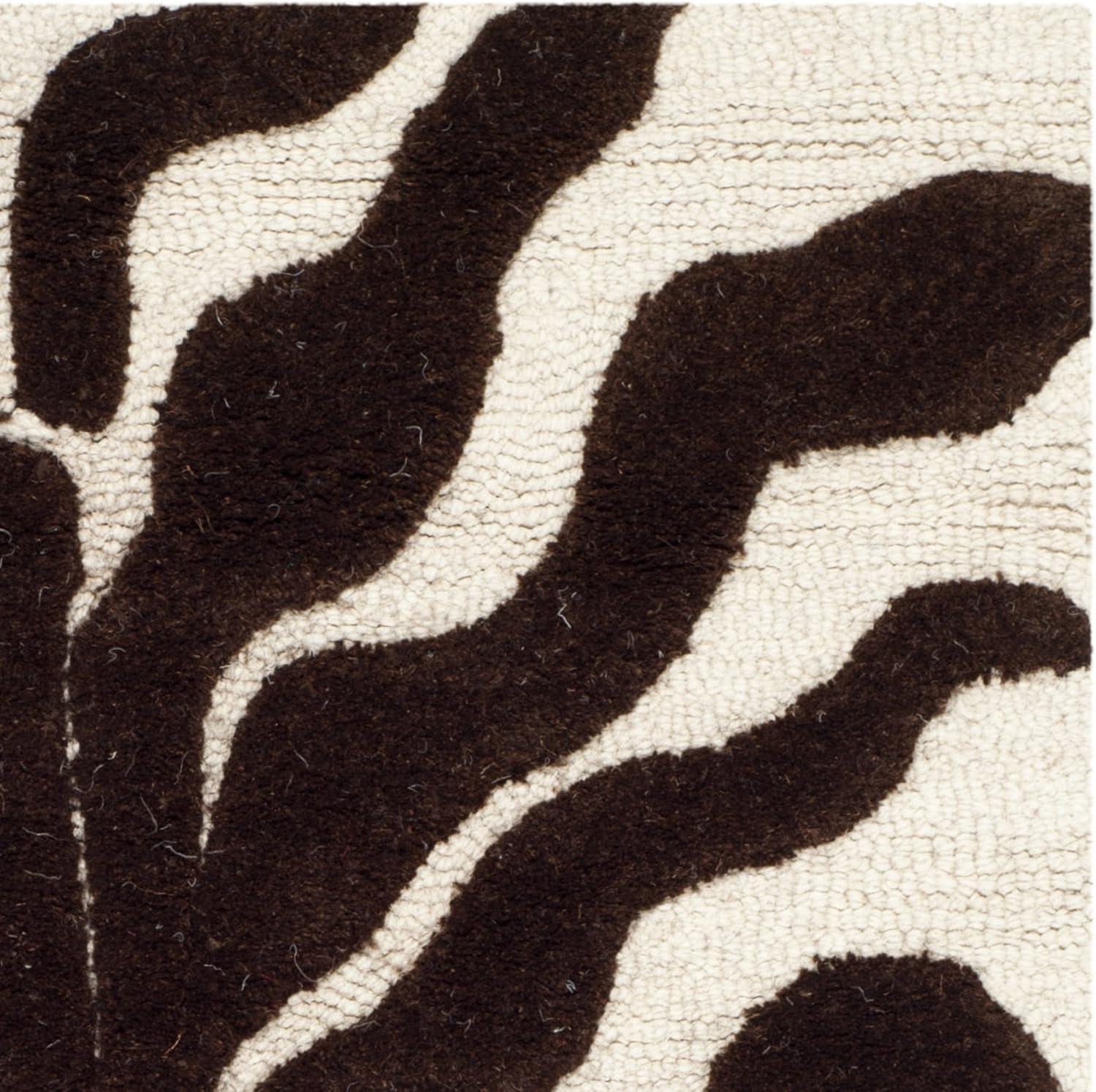 Cambridge CAM709 Hand Tufted Area Rug  - Safavieh