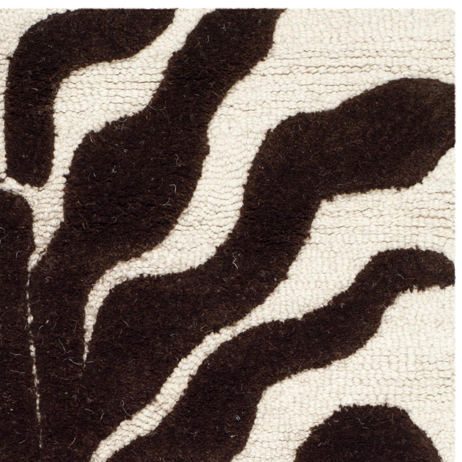 Cambridge CAM709 Hand Tufted Area Rug  - Safavieh
