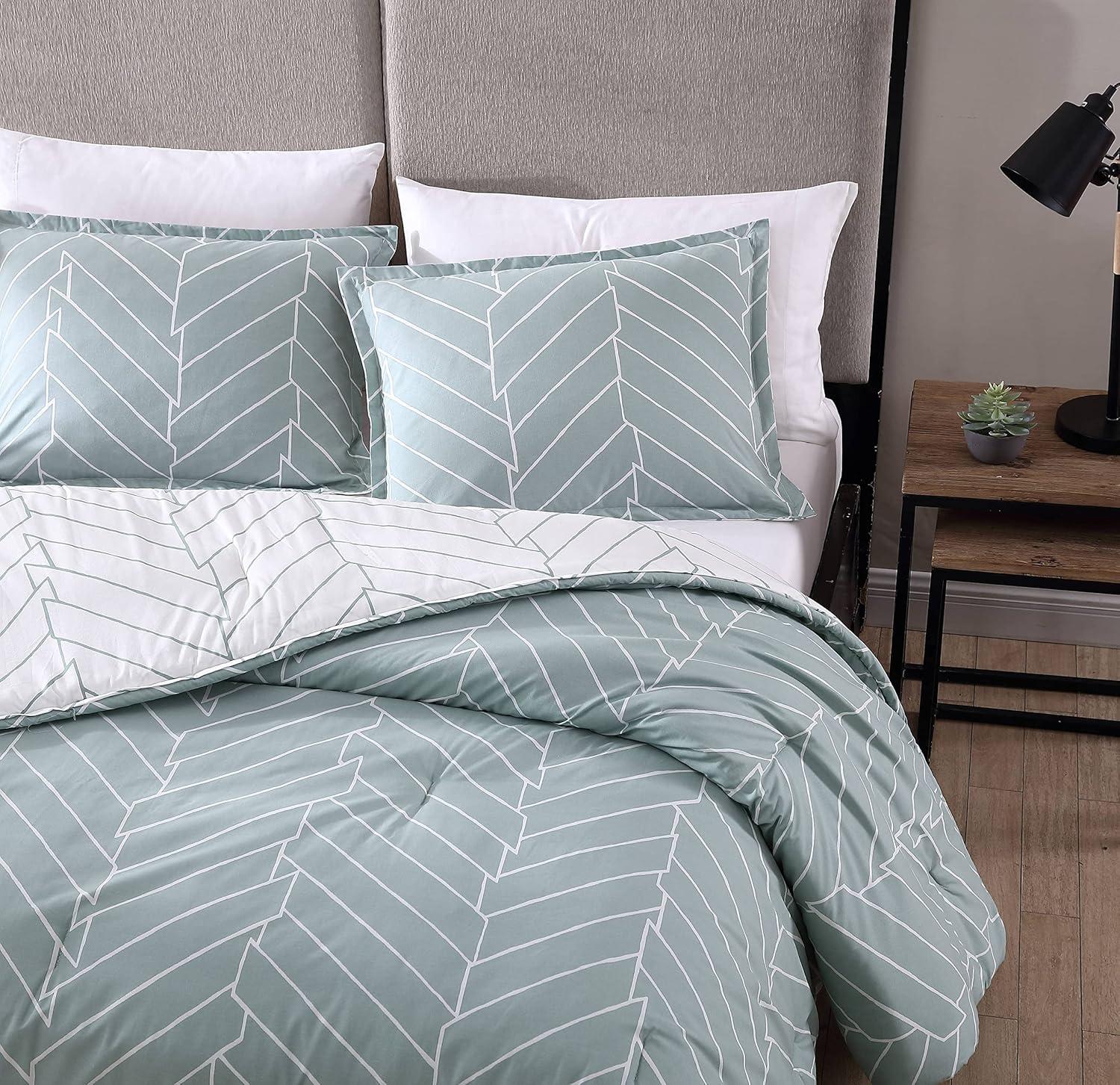 Ceres Reversible Comforter Set