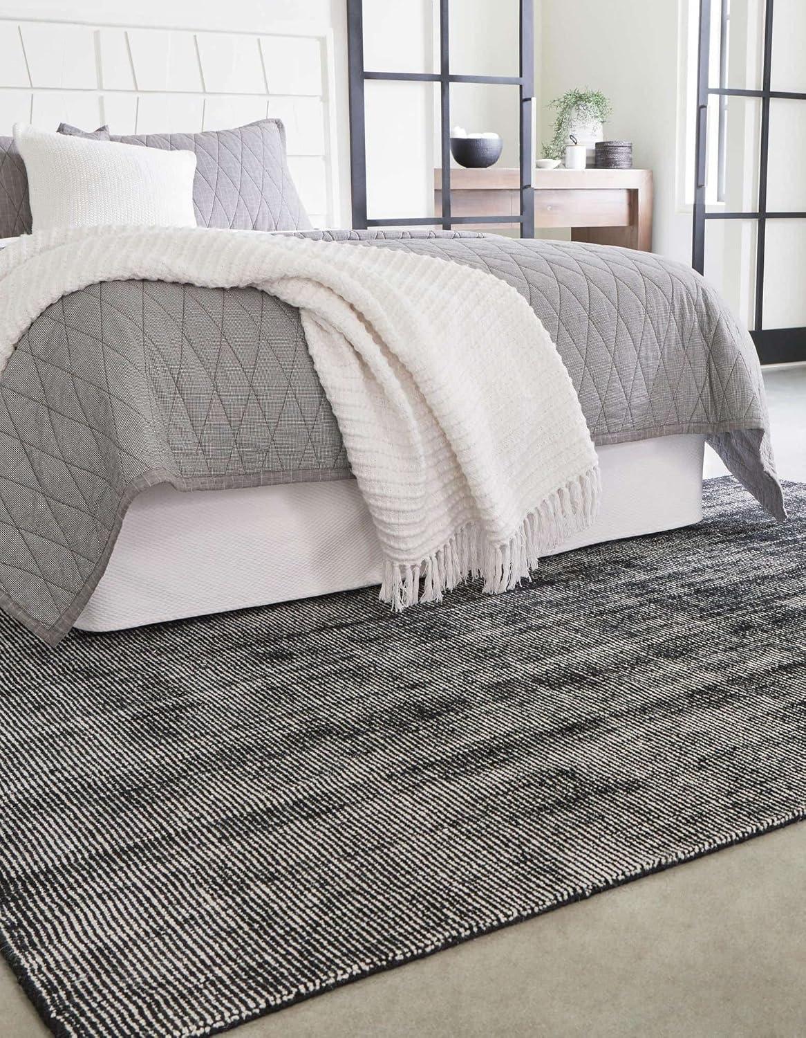 Jill Zarin 7' 10 x 10' 0 English Manor Blackberry Area Rug