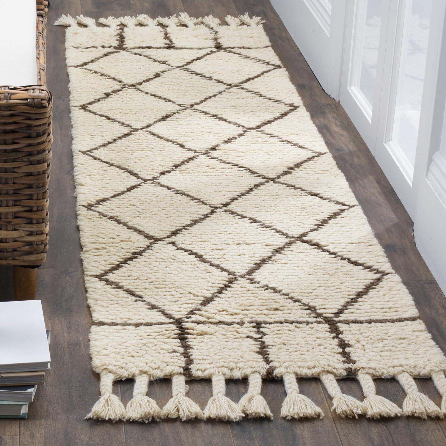 SAFAVIEH Casablanca Branson Aztec Shag Area Rug, Ivory/Brown, 6' x 9'